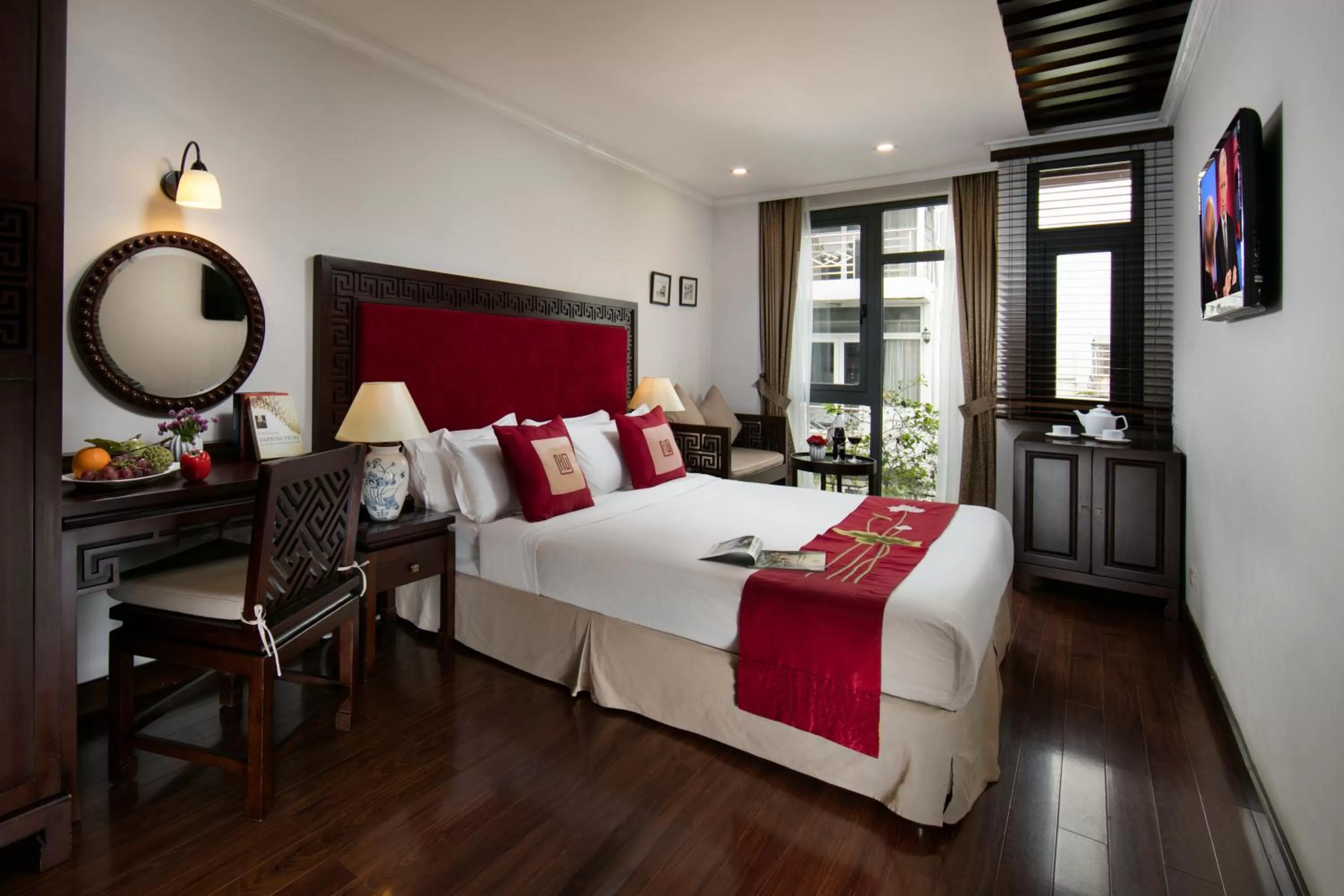 Photo of the whole room, Bed in Au Coeur d'Hanoi Boutique Hotel