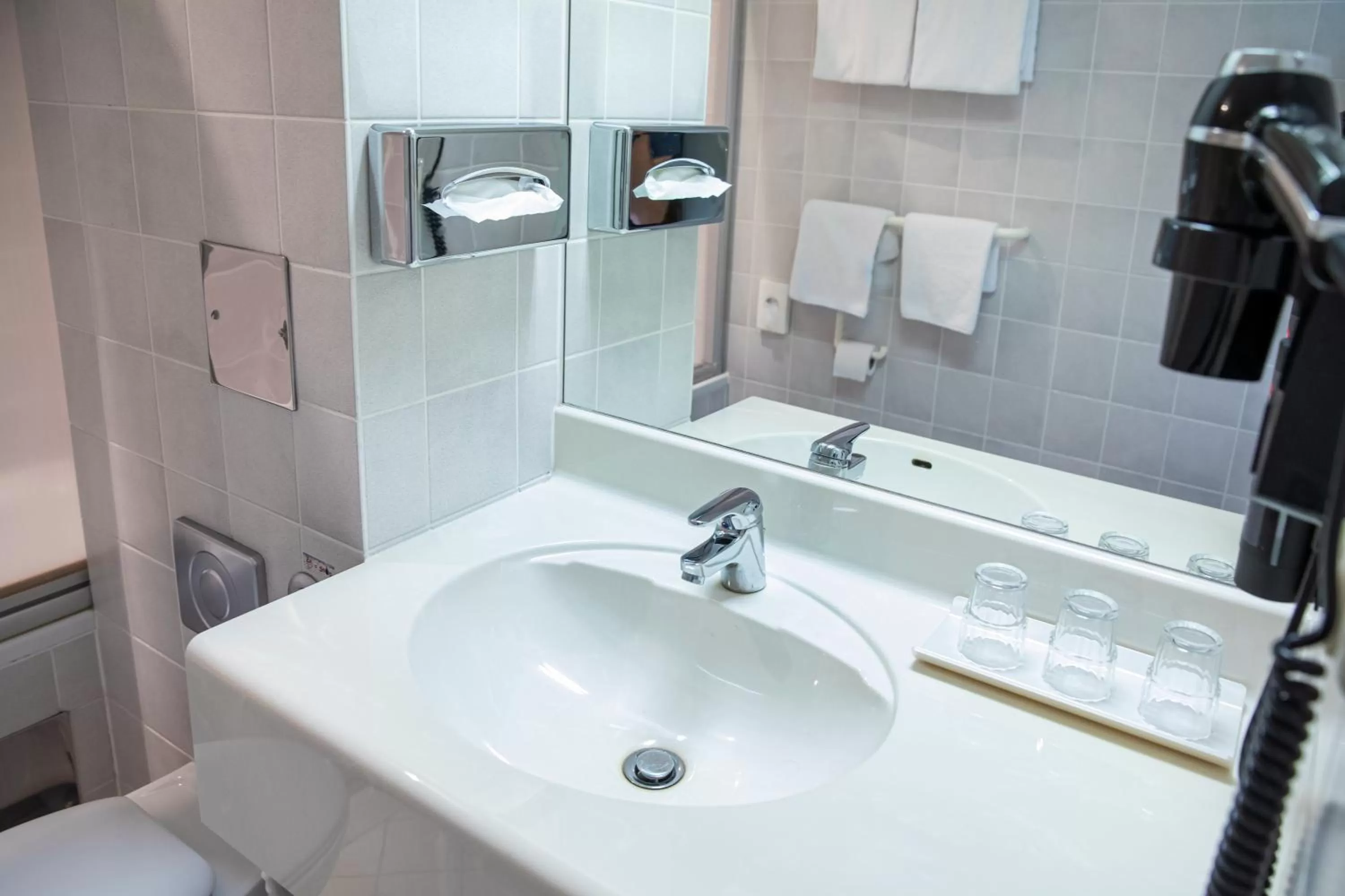 Bathroom in ACHAT Hotel Suhl