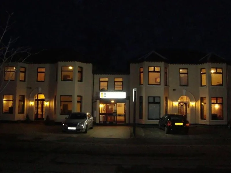 Facade/entrance in Best Inn Hotel