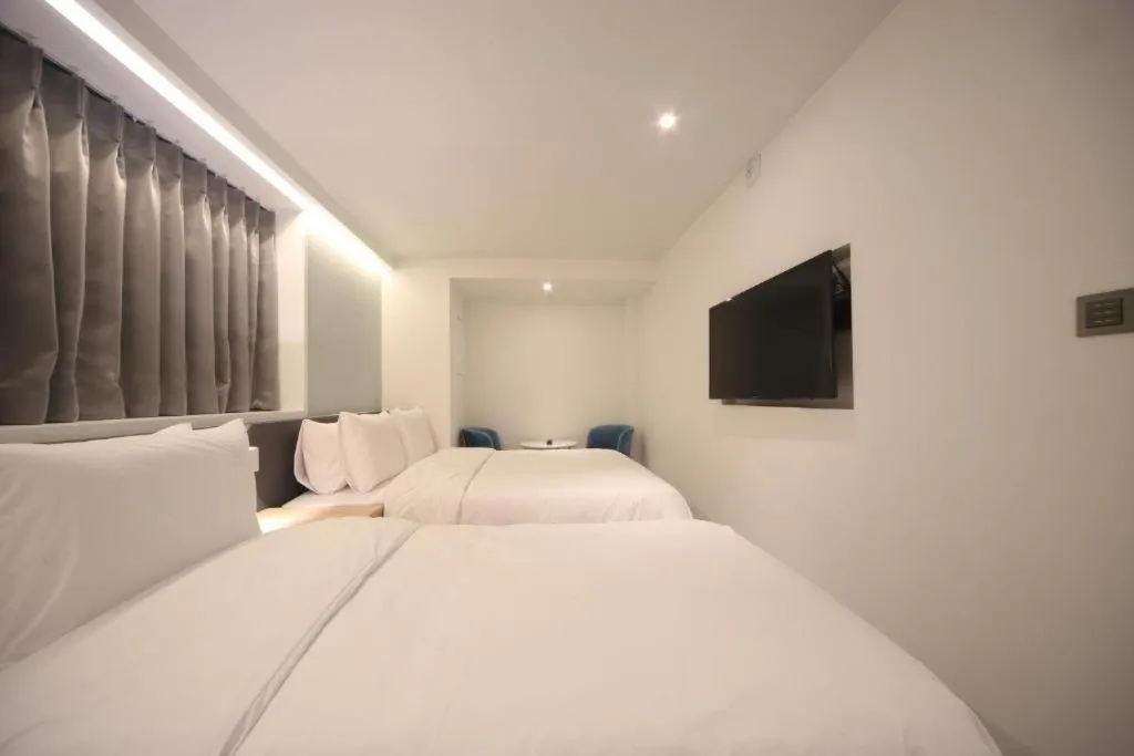 Bed in Busan Seomyeon Business Hotel J7