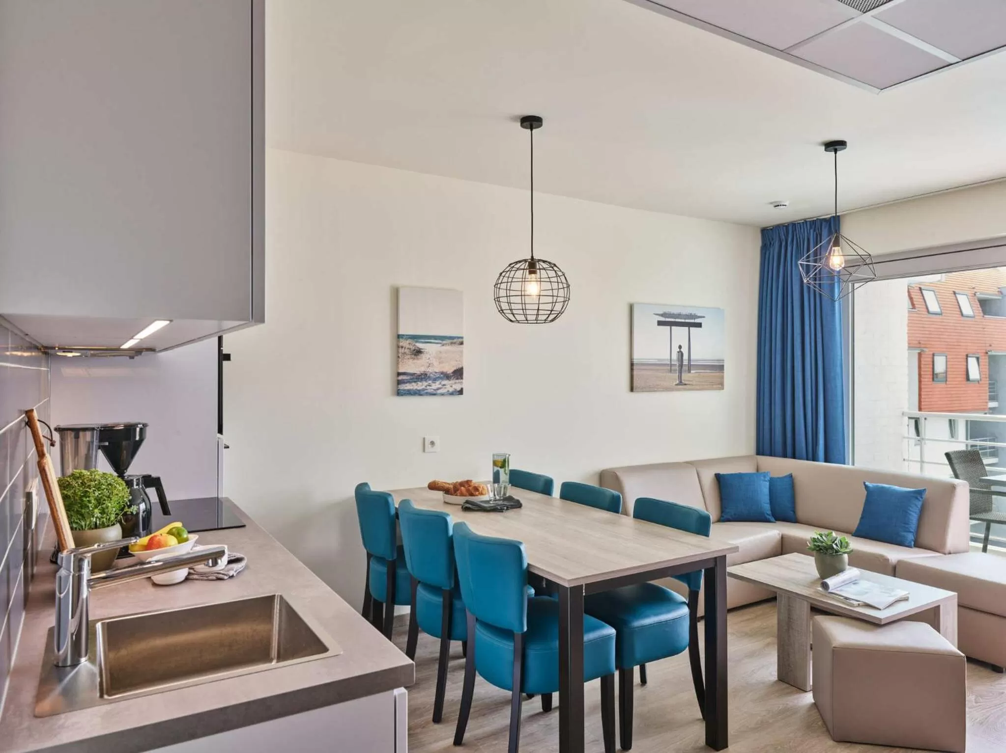 Kitchen or kitchenette in Holiday Suites Zeebrugge