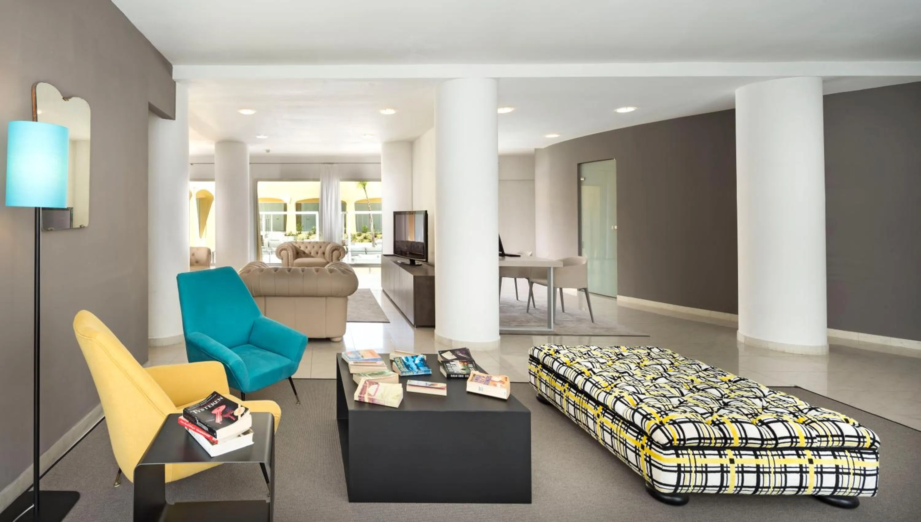 Lobby or reception, Bed in Hotel San Teodoro