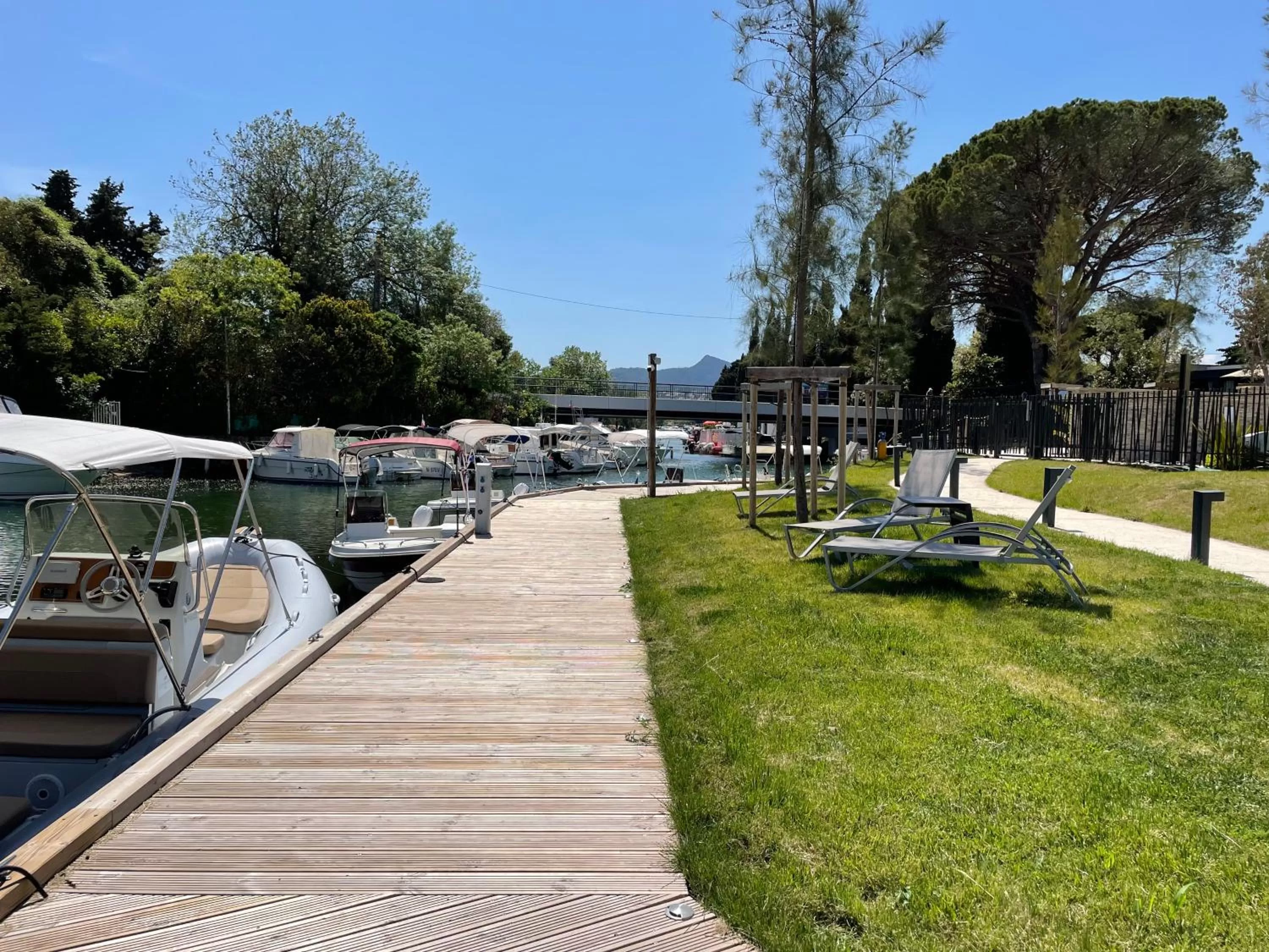 Natural landscape in Ilot du Golf BW Premier Collection