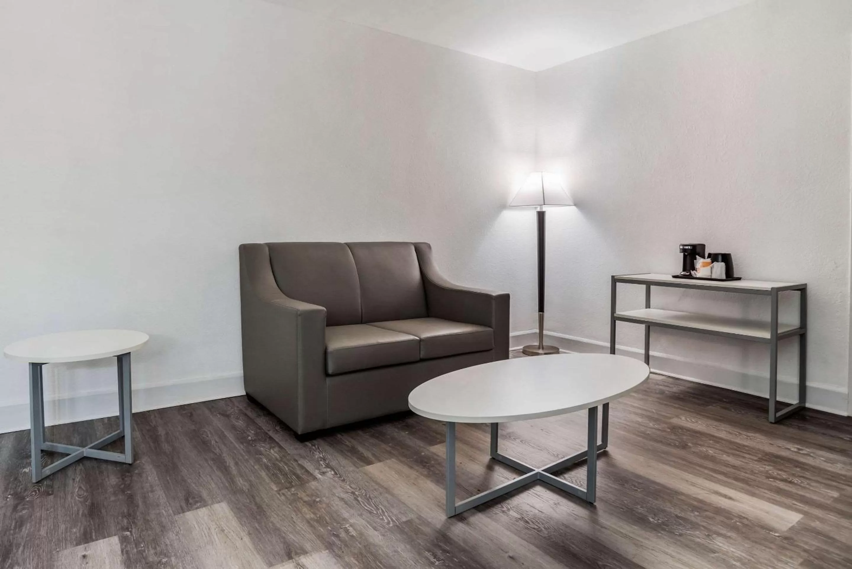 Photo of the whole room in Baymont by Wyndham Montgomery AL