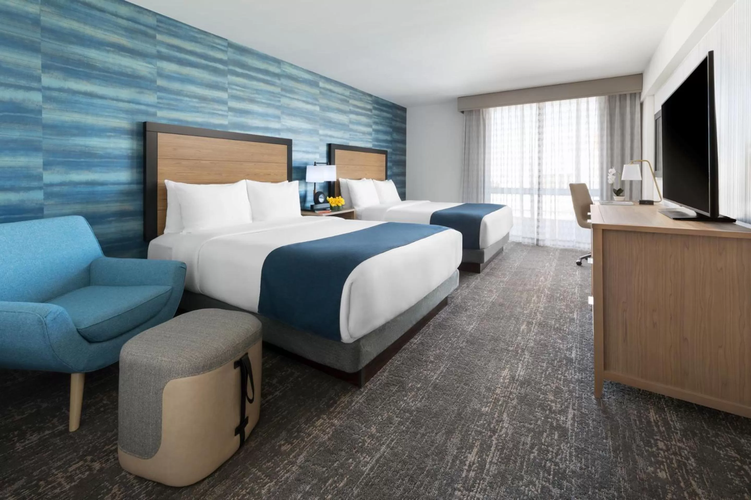 Photo of the whole room, Bed in Hotel Caza Fisherman's Wharf