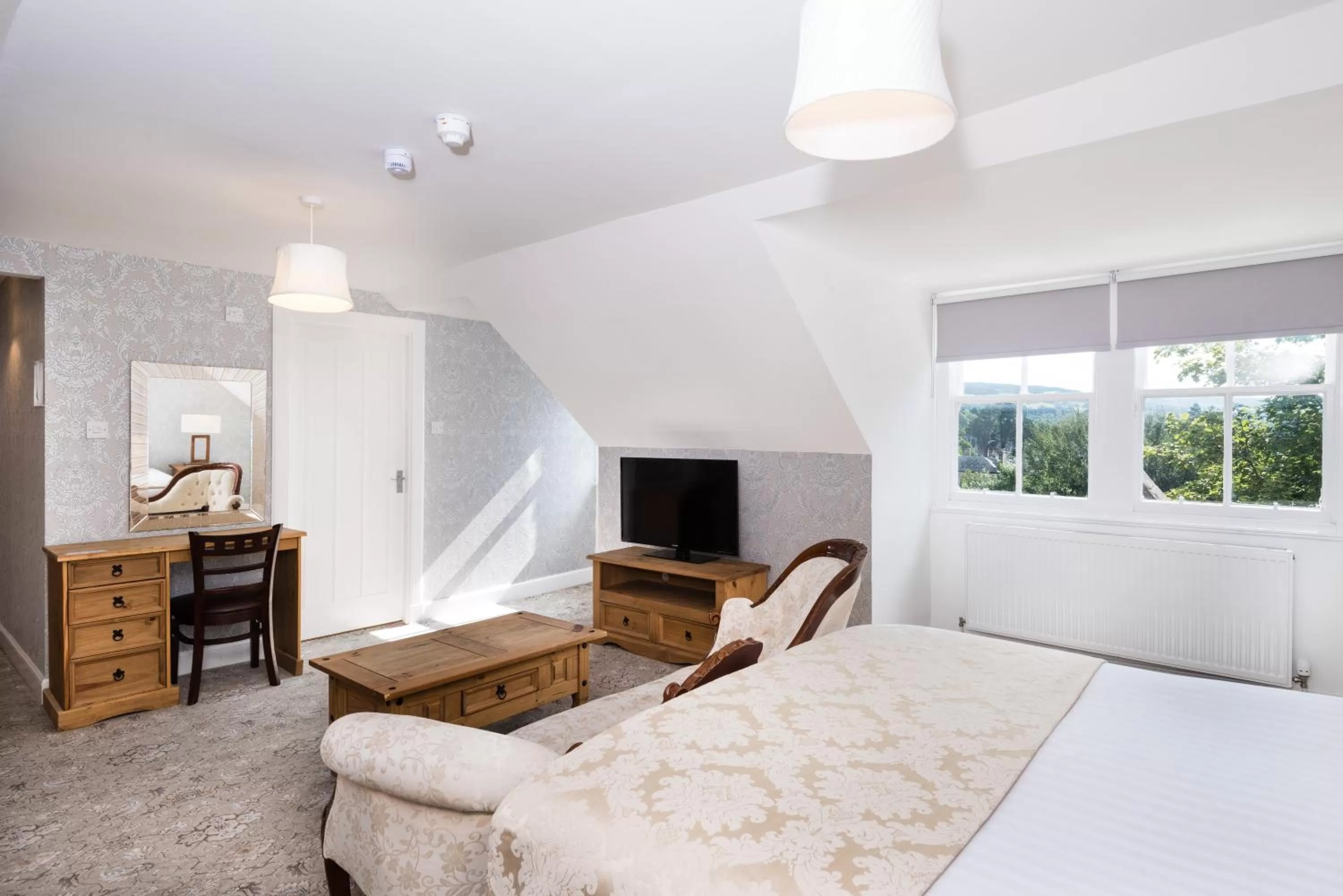 Bedroom, Bed in Fisher's Hotel