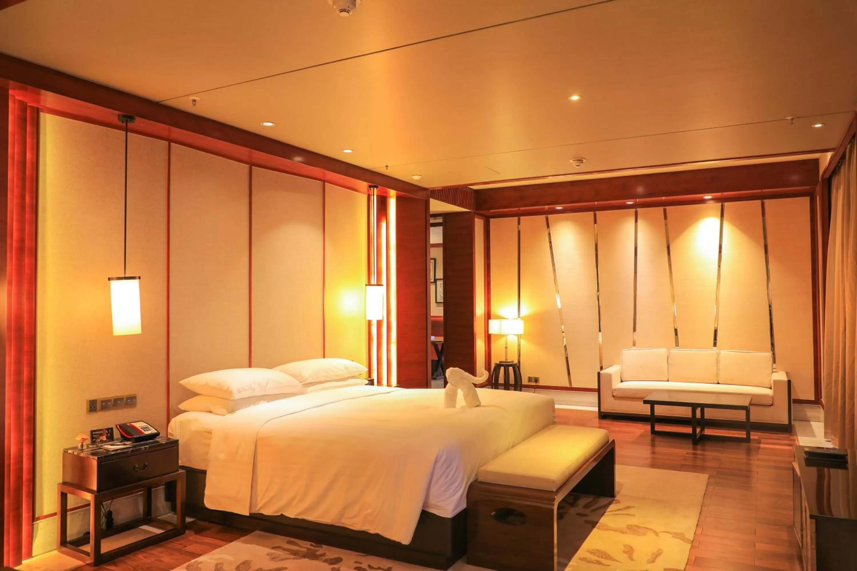 Bed in Haikou Marriott Hotel