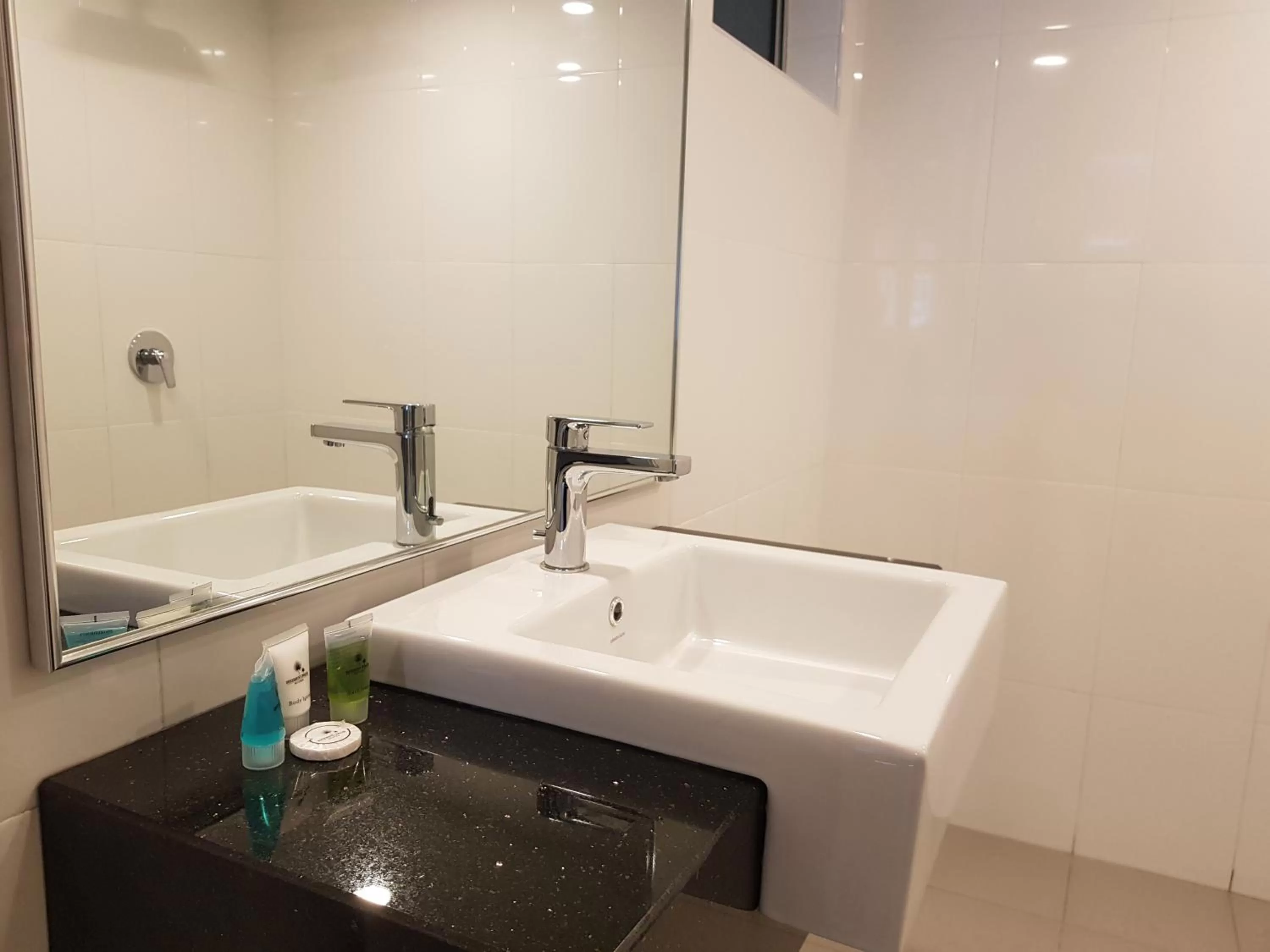 Heeren Straits Hotel