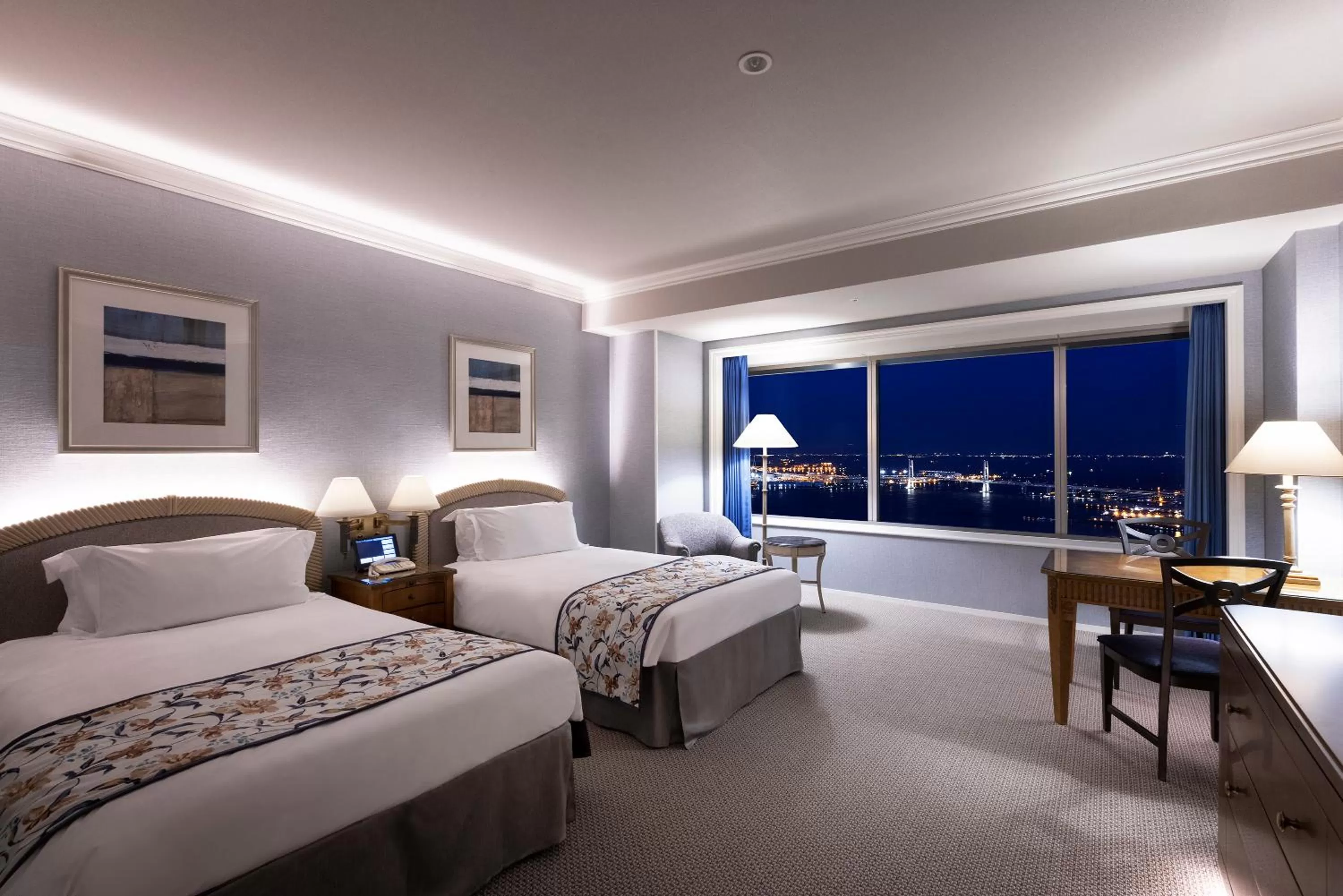 Yokohama Royal Park Hotel