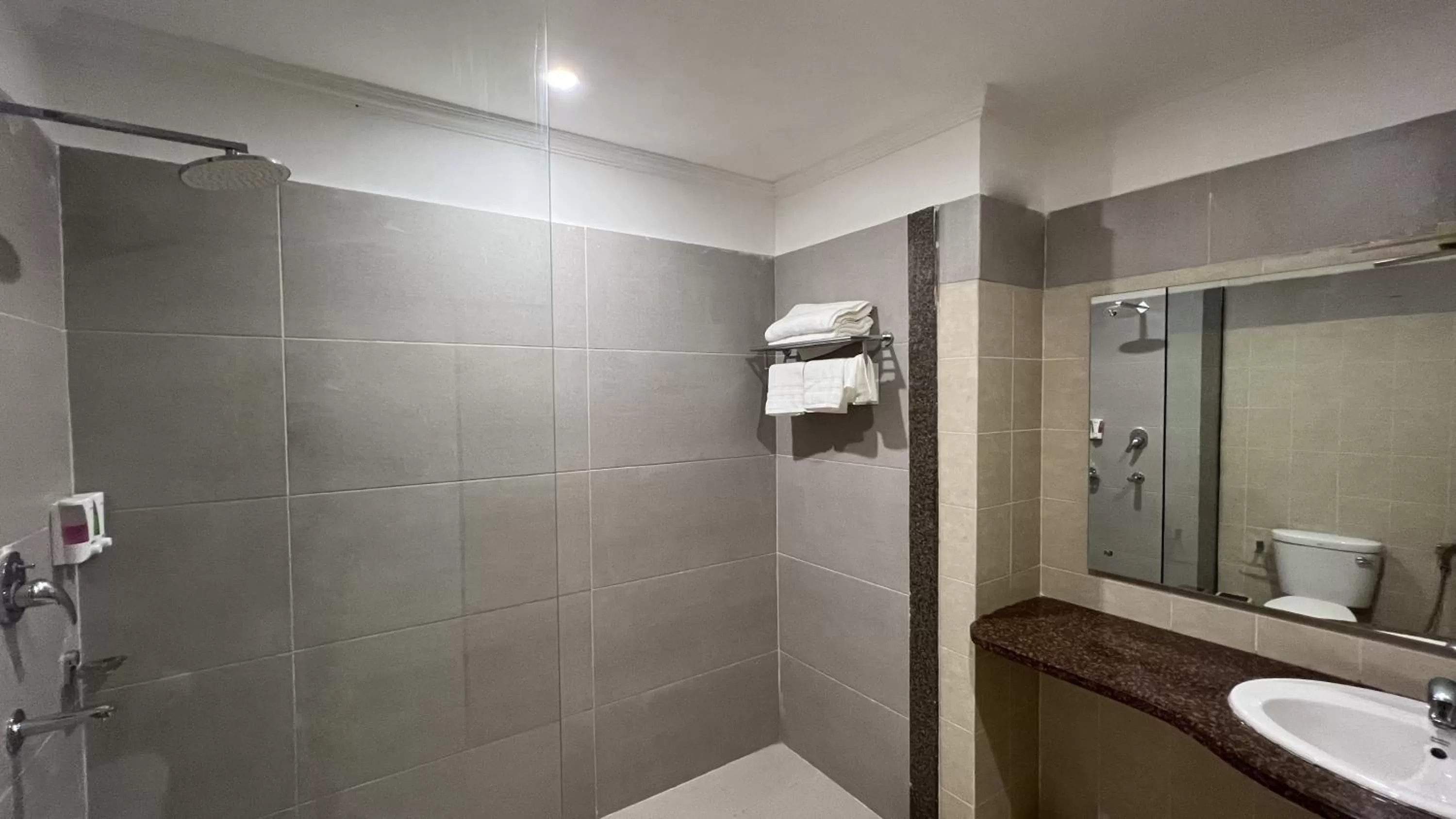 Bathroom in Mandala Heritage Inn