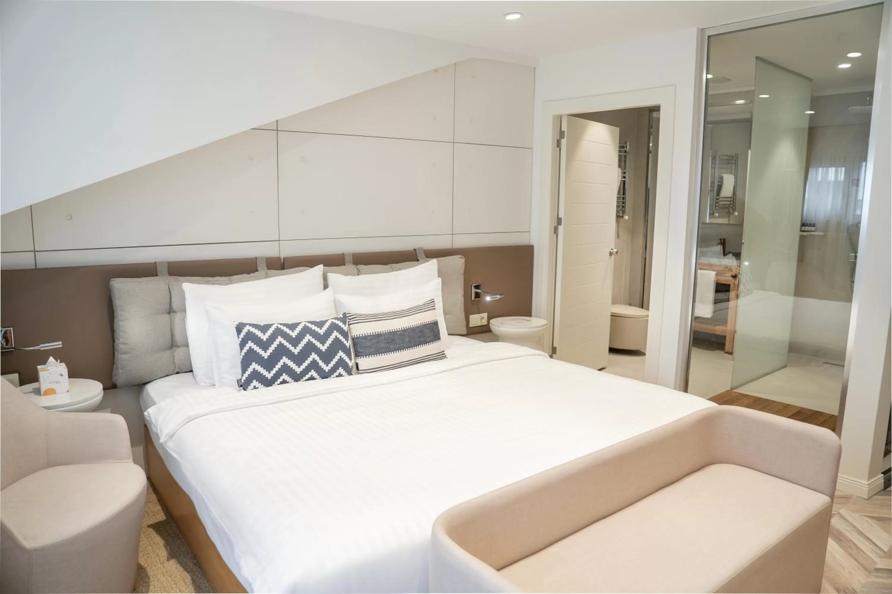 Bed in Stayso by Cloud7 Hotels