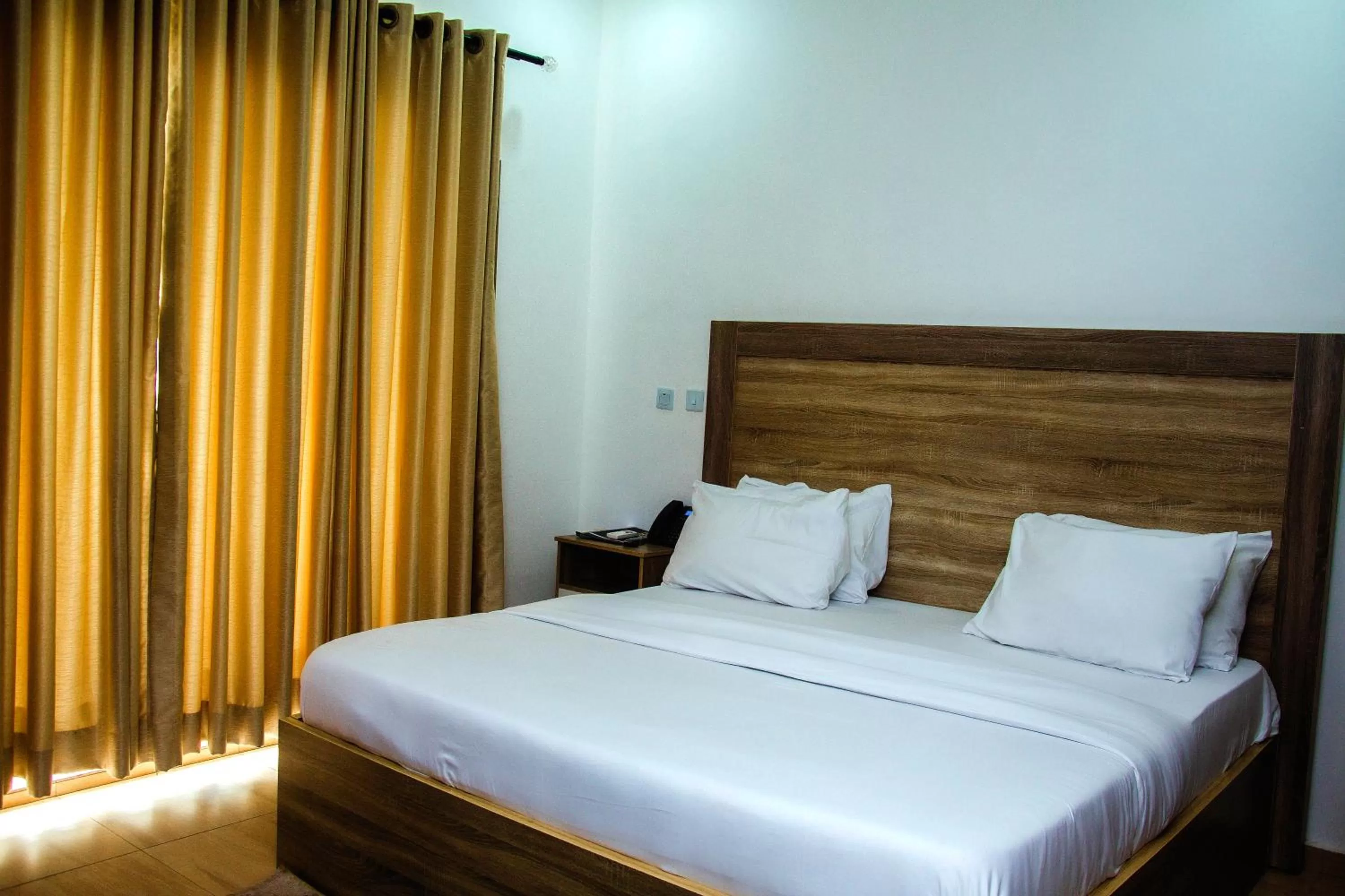 Bed in Hotel Capitol