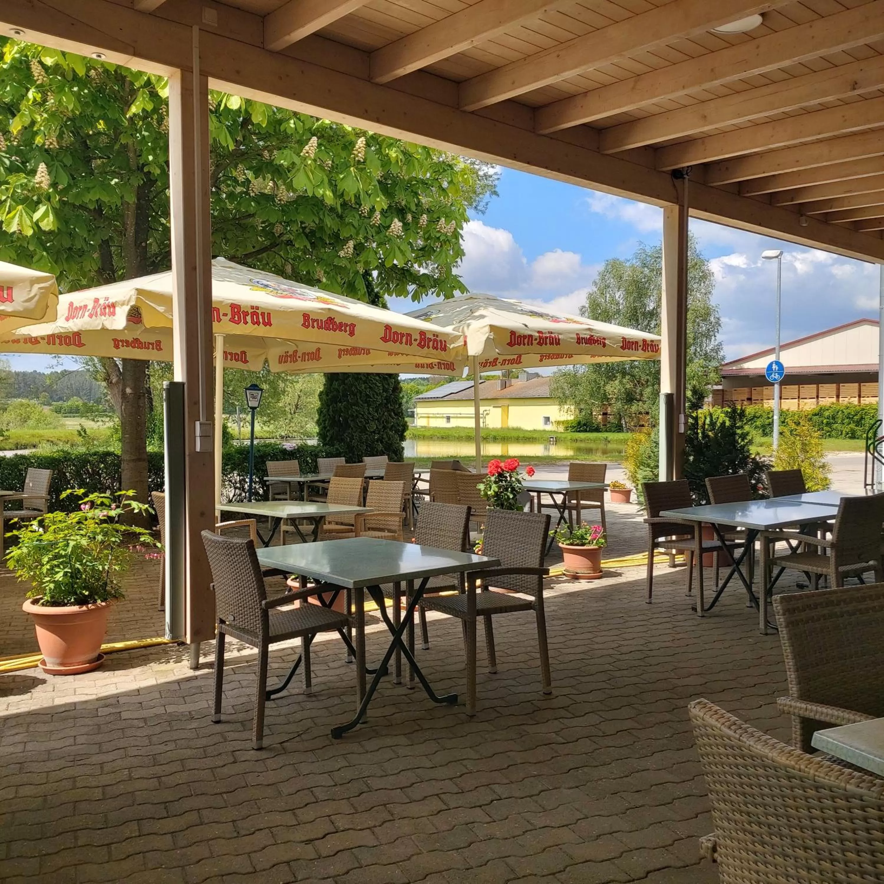 Garden in Gasthaus Pension Rezatgrund