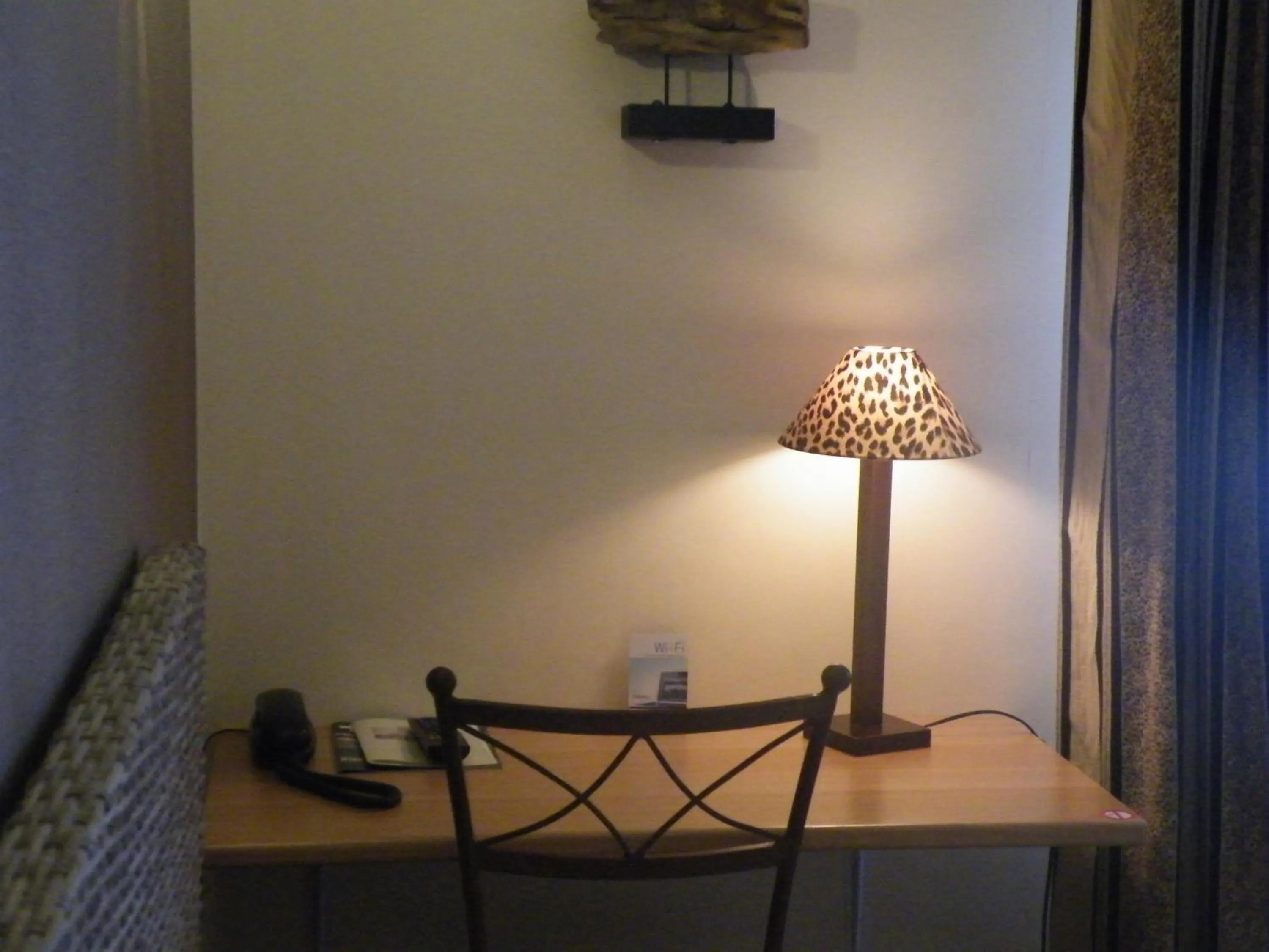 Photo of the whole room in Hôtel de L'Avenue