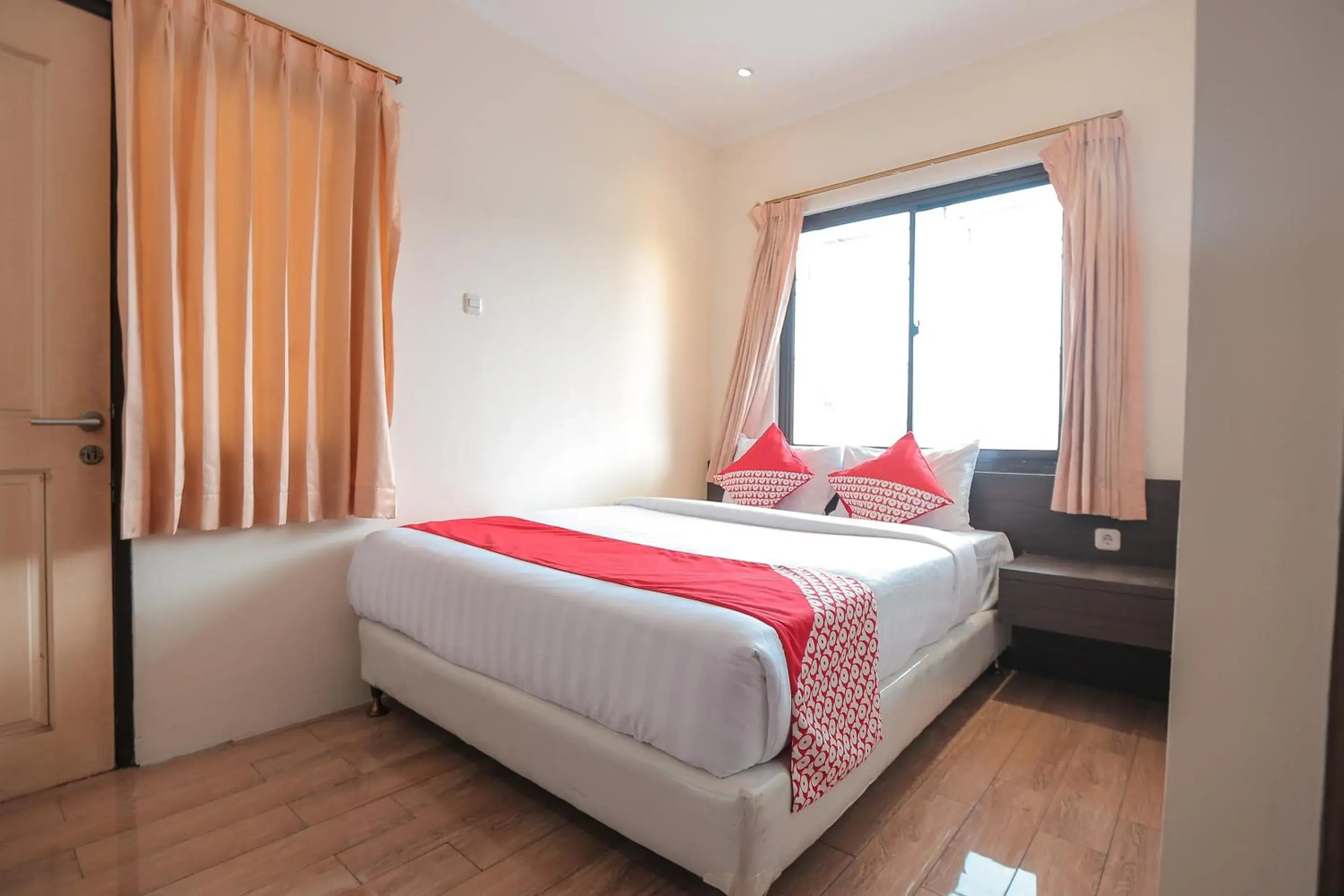 Standard Double Room in OYO 141 Fatmawati Cozy Residence Standard Double Room in OYO 141 Fatmawati Cozy Residence