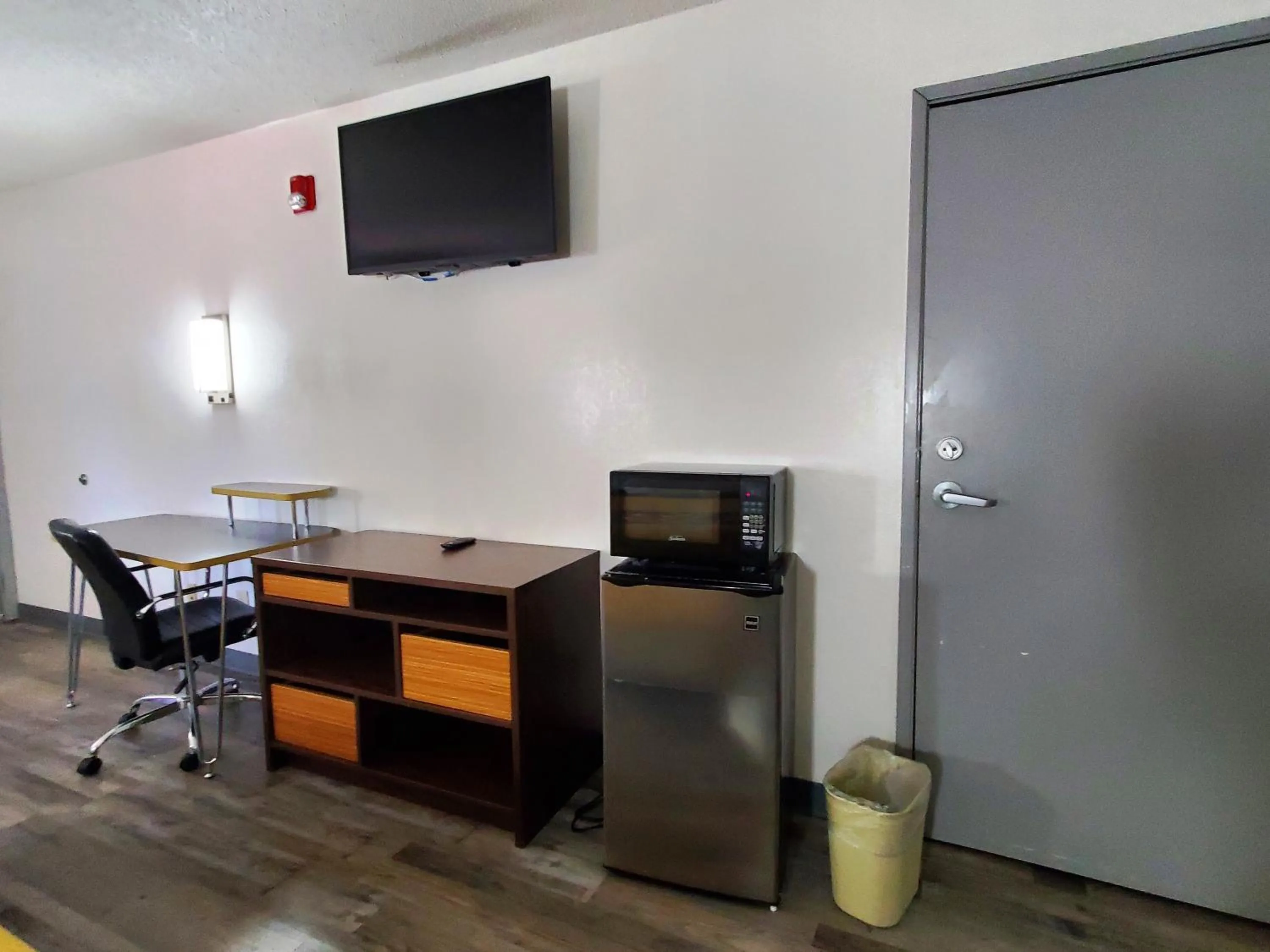 TV and multimedia in Highland Inn