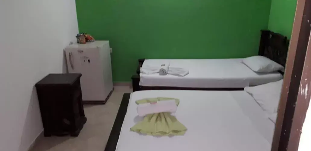 Budget Twin Room in Hotel Mansión del Cesar Budget Twin Room in Hotel Mansión del Cesar