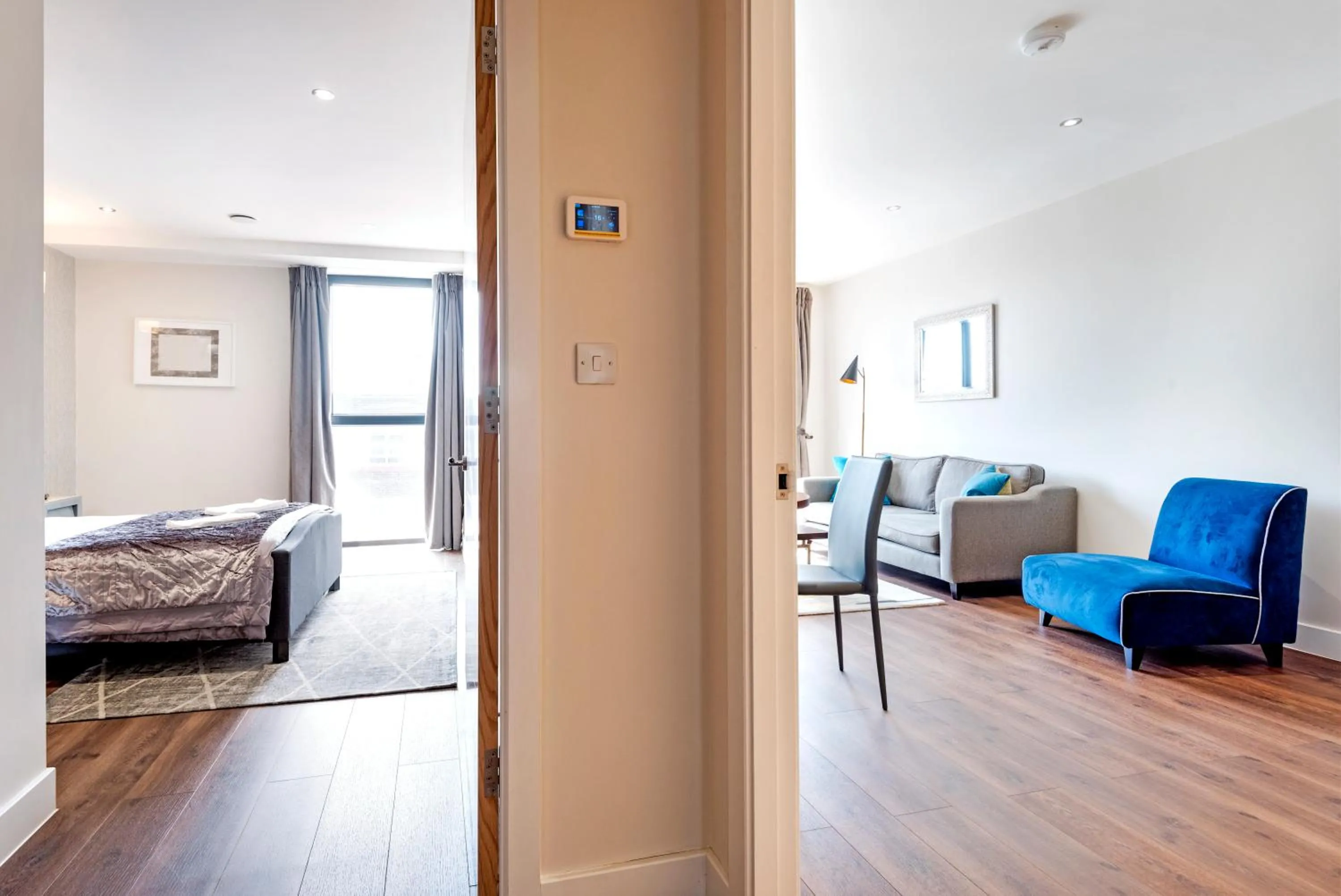 Bed in Twyne House Apartments