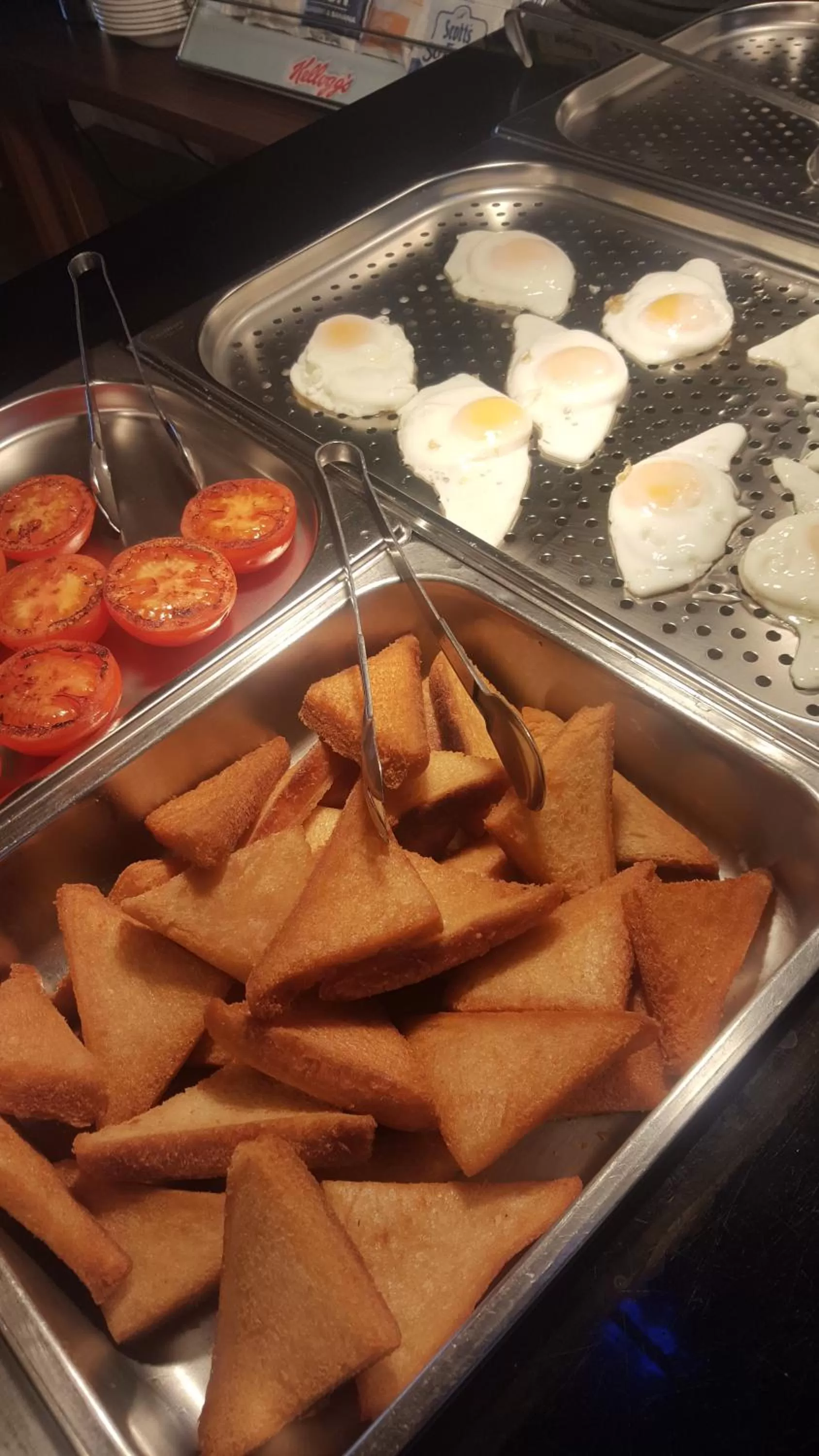 Food close-up in Queens Plaza Hotel