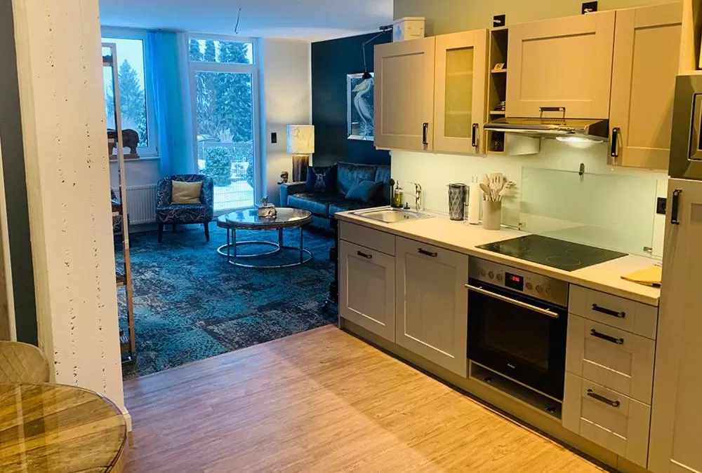 Kitchen/Kitchenette in BESOTEL Mettmann