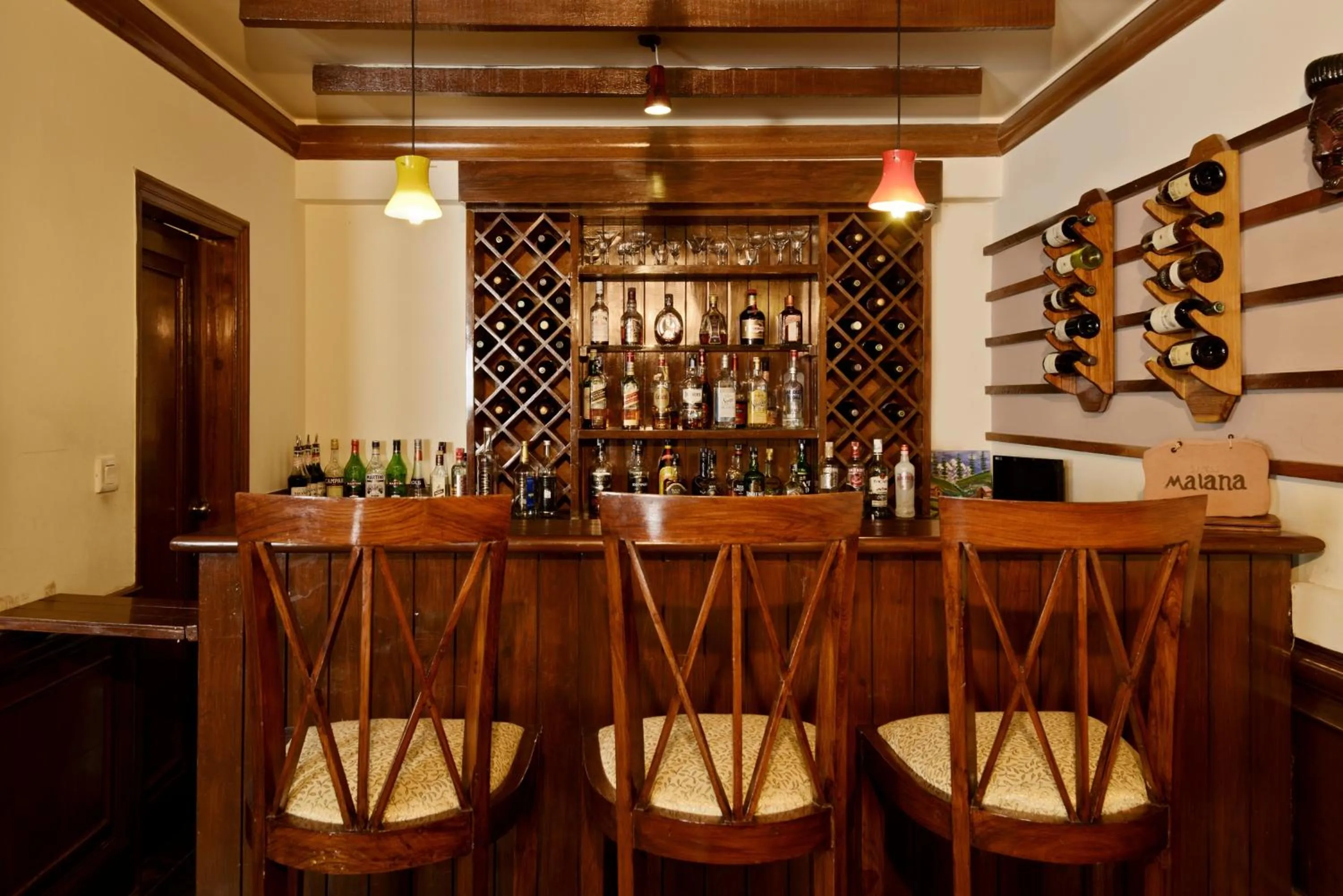 Lounge or bar in Solang Valley Resort