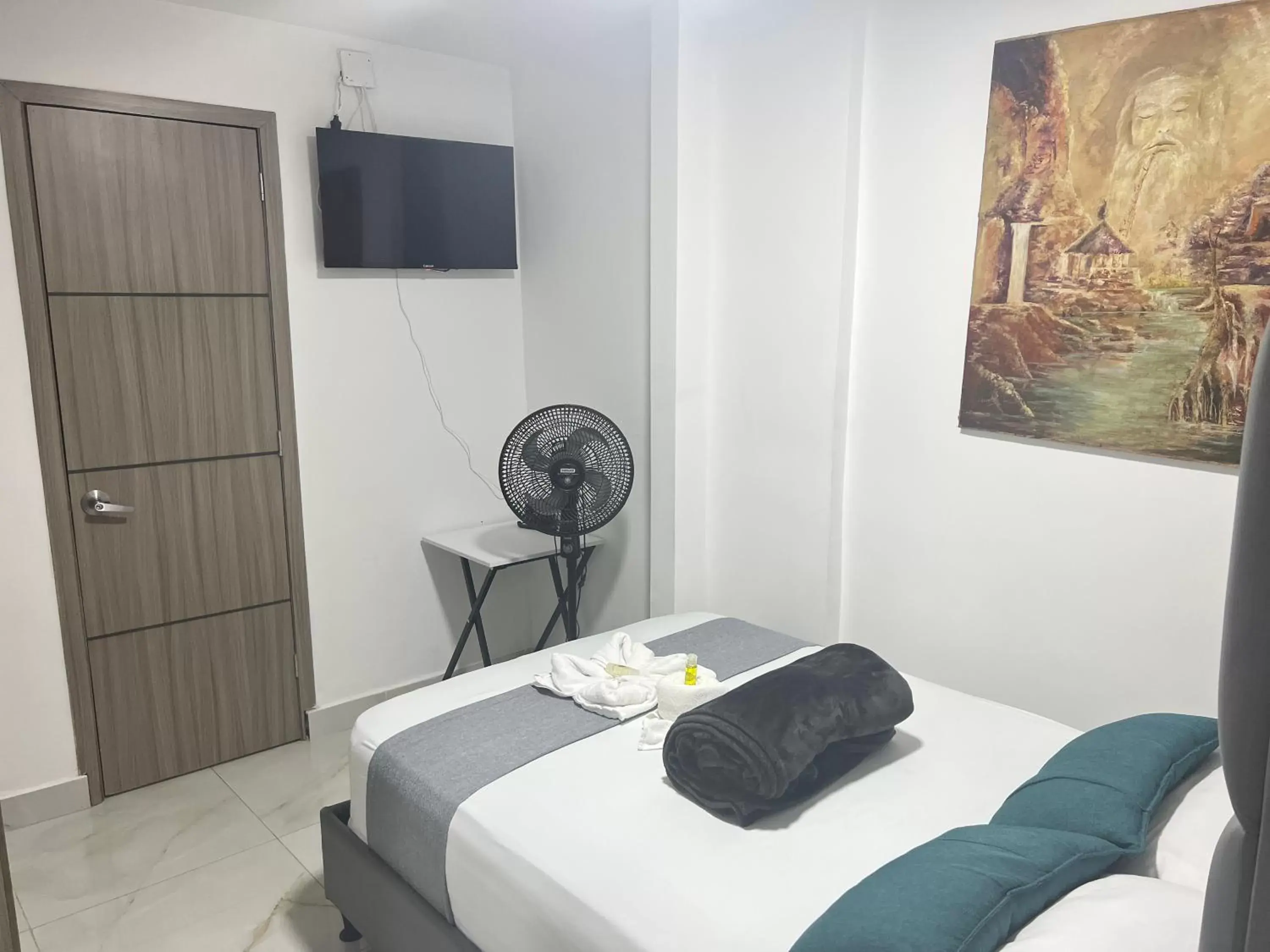 Single Room in La Forêt de Café Hotel Single Room in La Forêt de Café Hotel