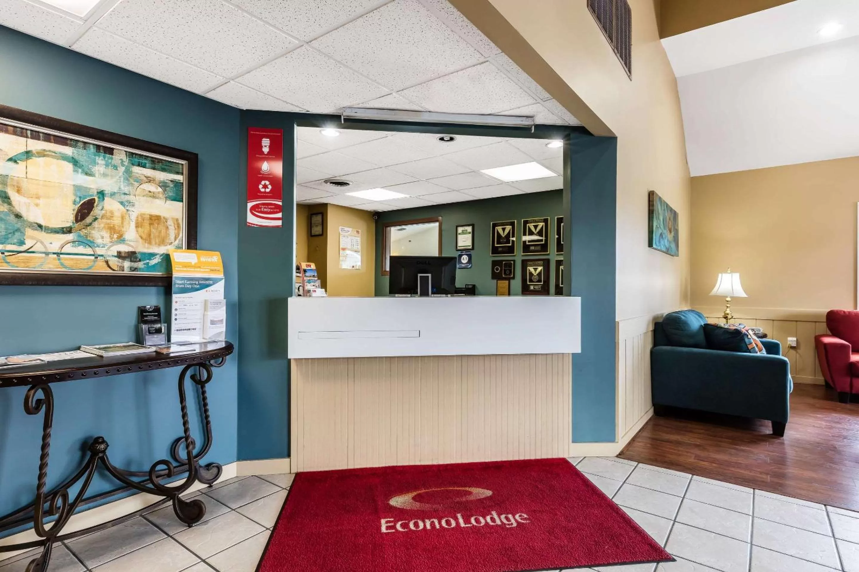 Lobby or reception in Econo Lodge Inn & Suites Dickson