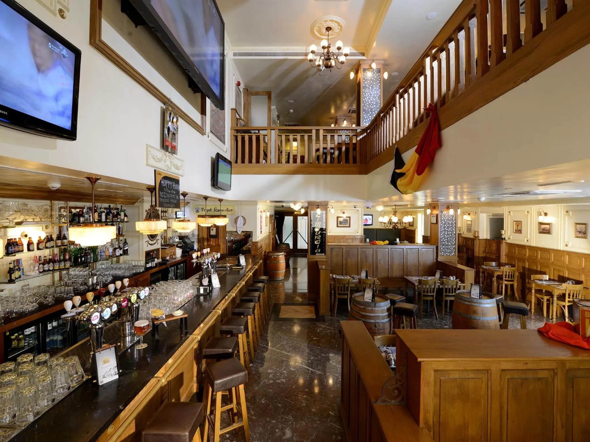 Restaurant/places to eat in Grand Millennium Dubai