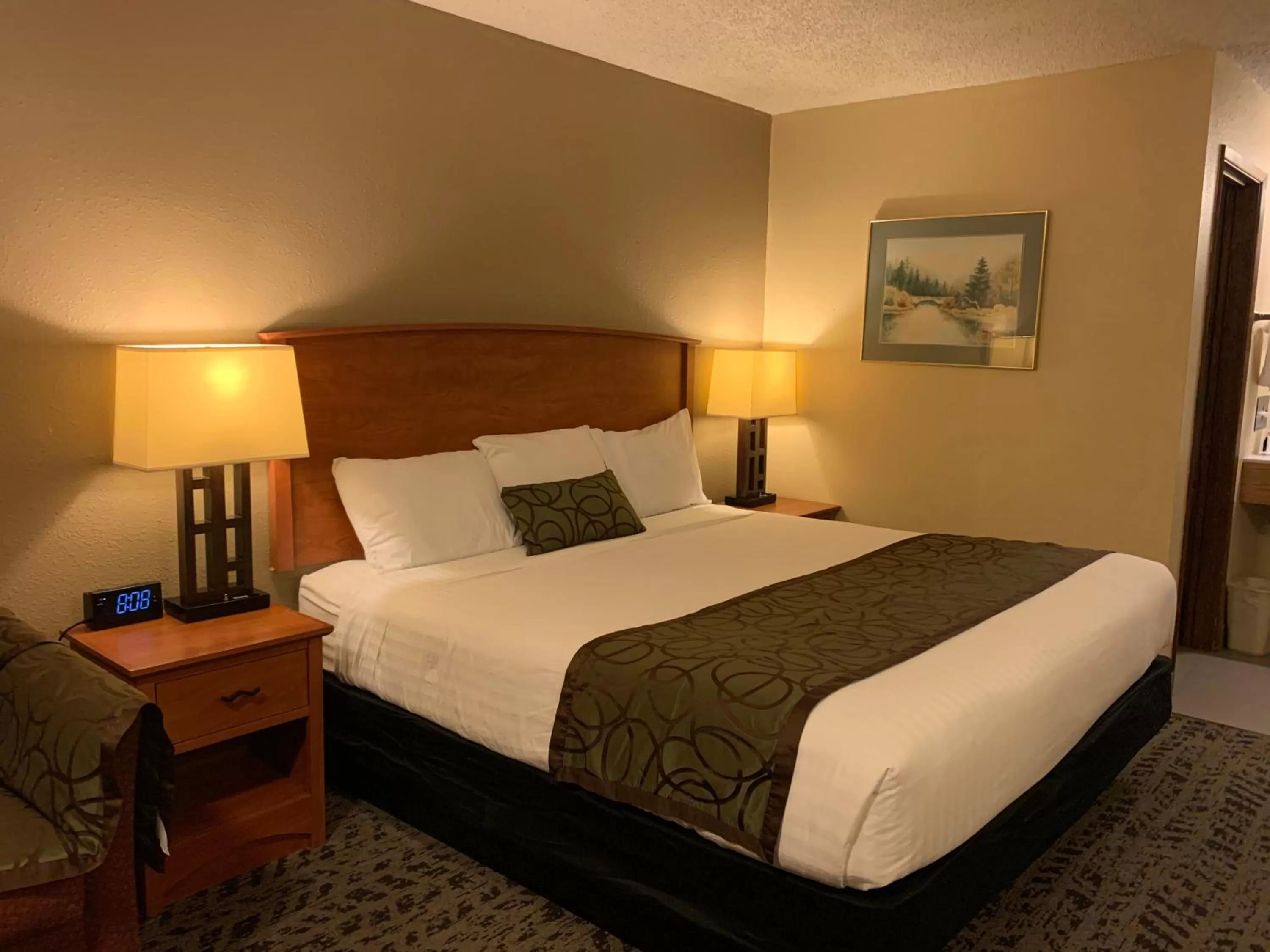Bed in Sunset Inn - John Day