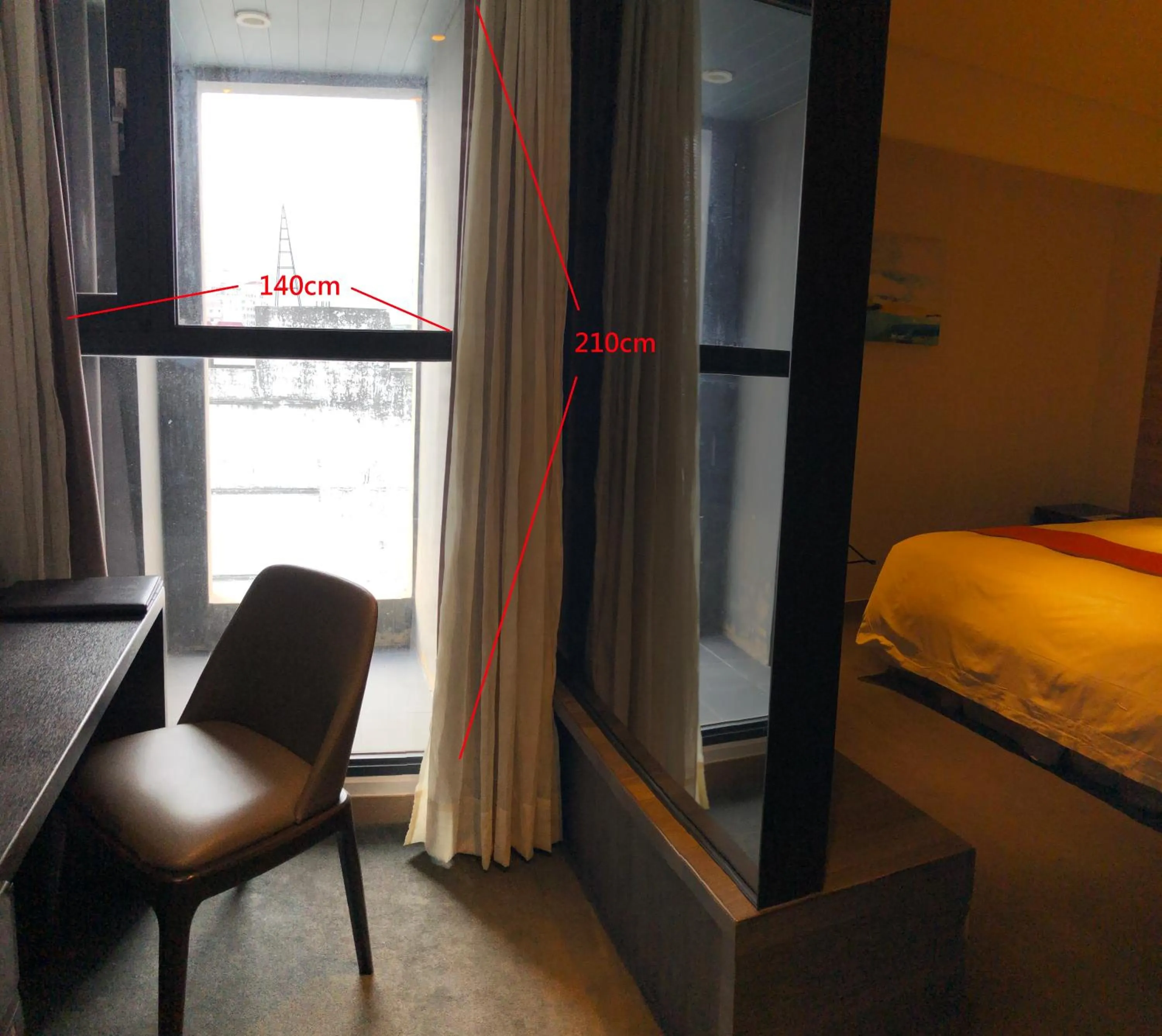 Bed in Hualien Holiday Hotel