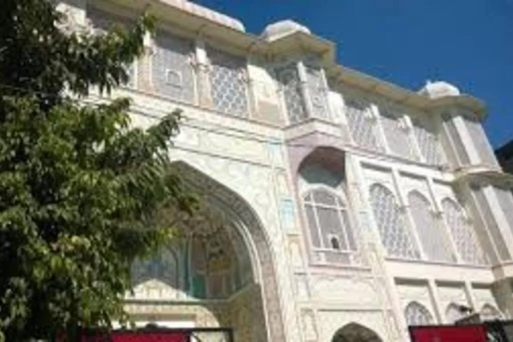 Rani Mahal Hotel
