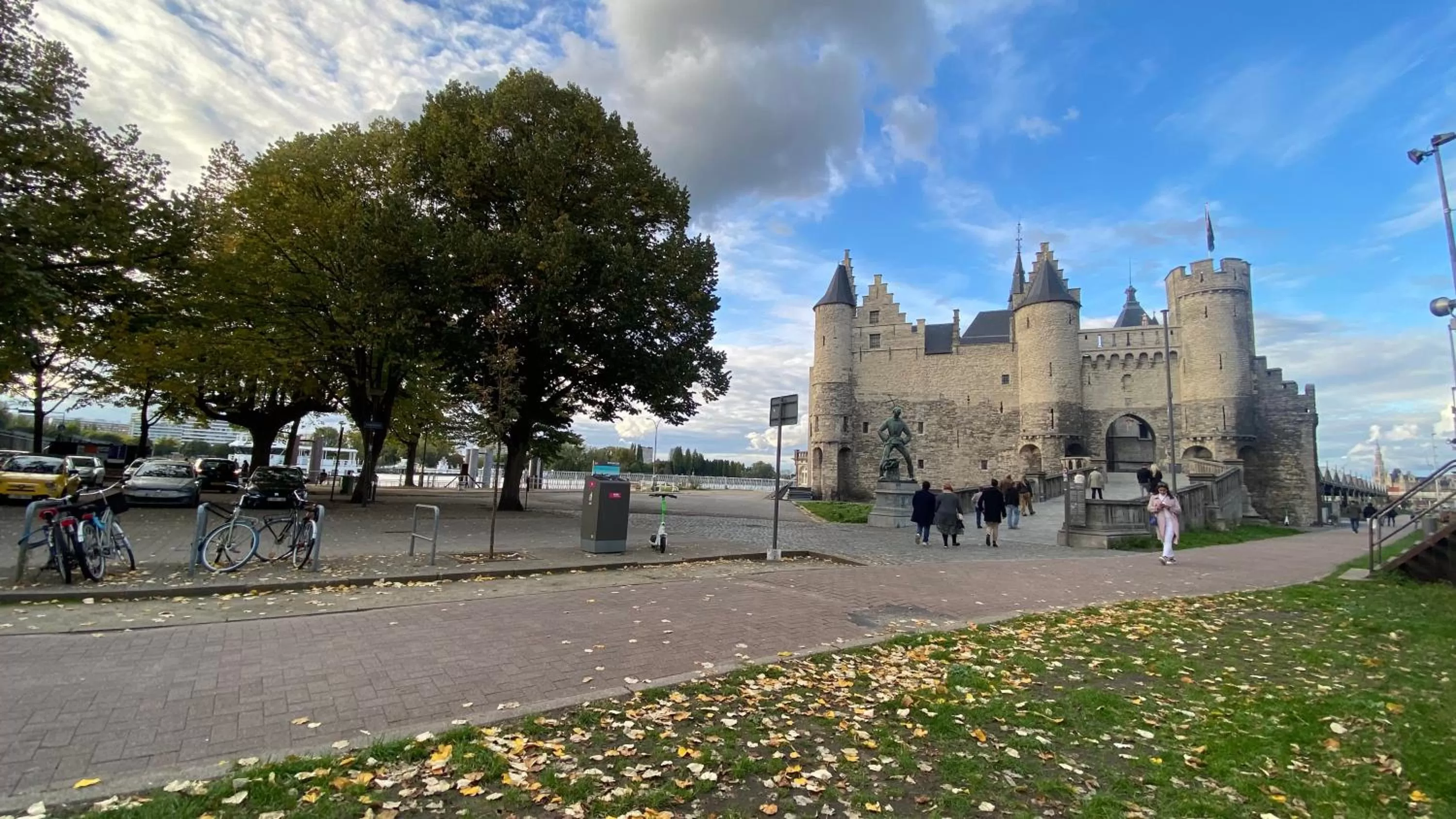 Neighbourhood in Oneluxstay Antwerp City Centre