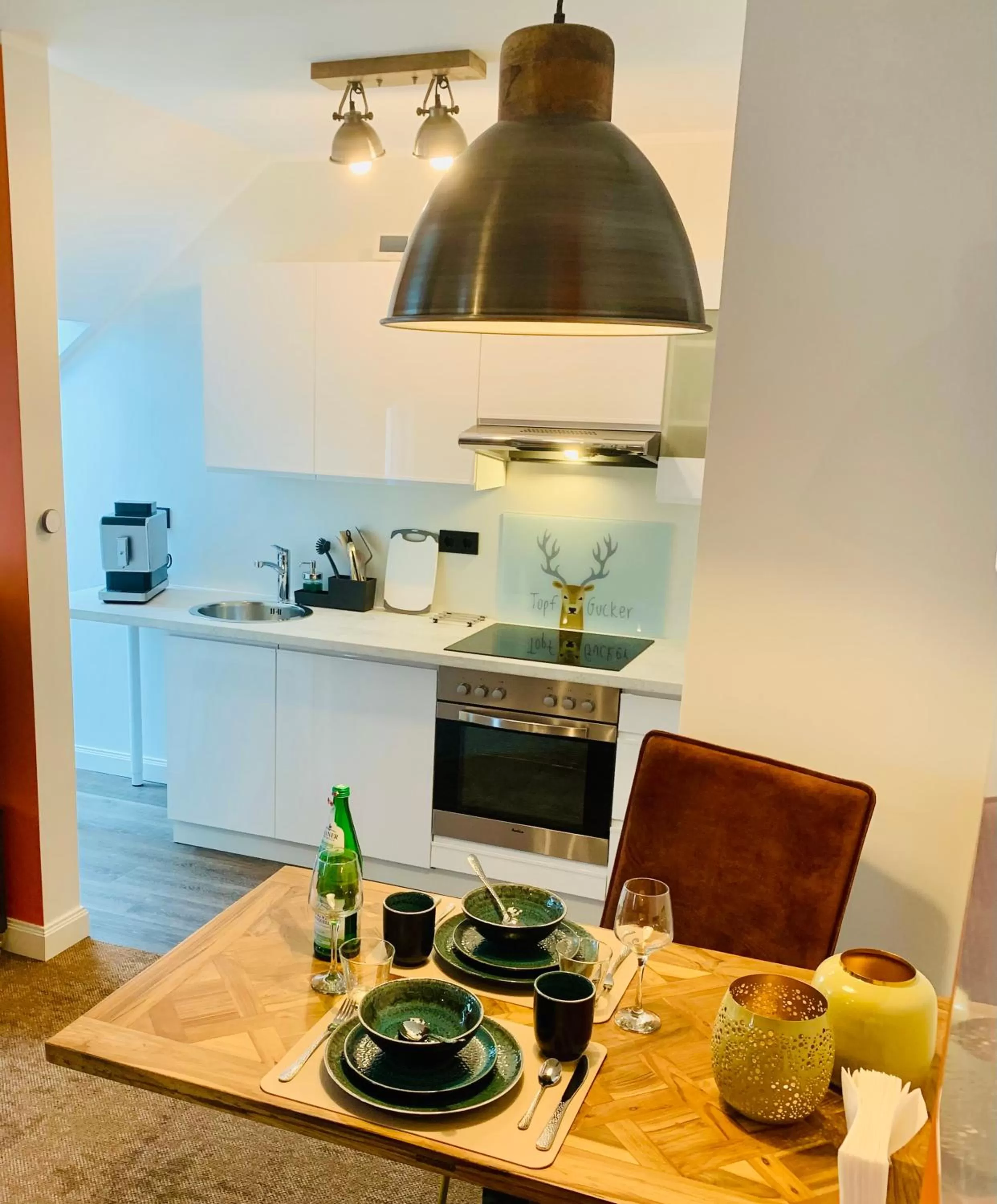 Dining Area in BESOTEL Mettmann