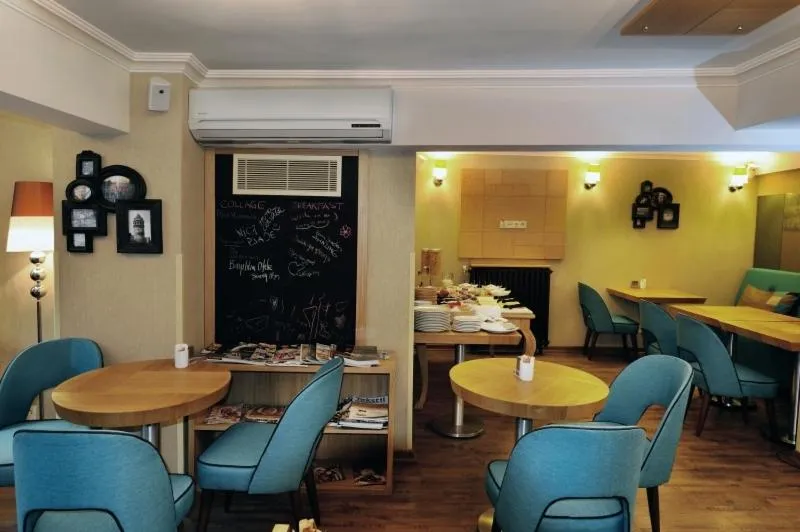 Restaurant/places to eat in Collage Pera Hotel