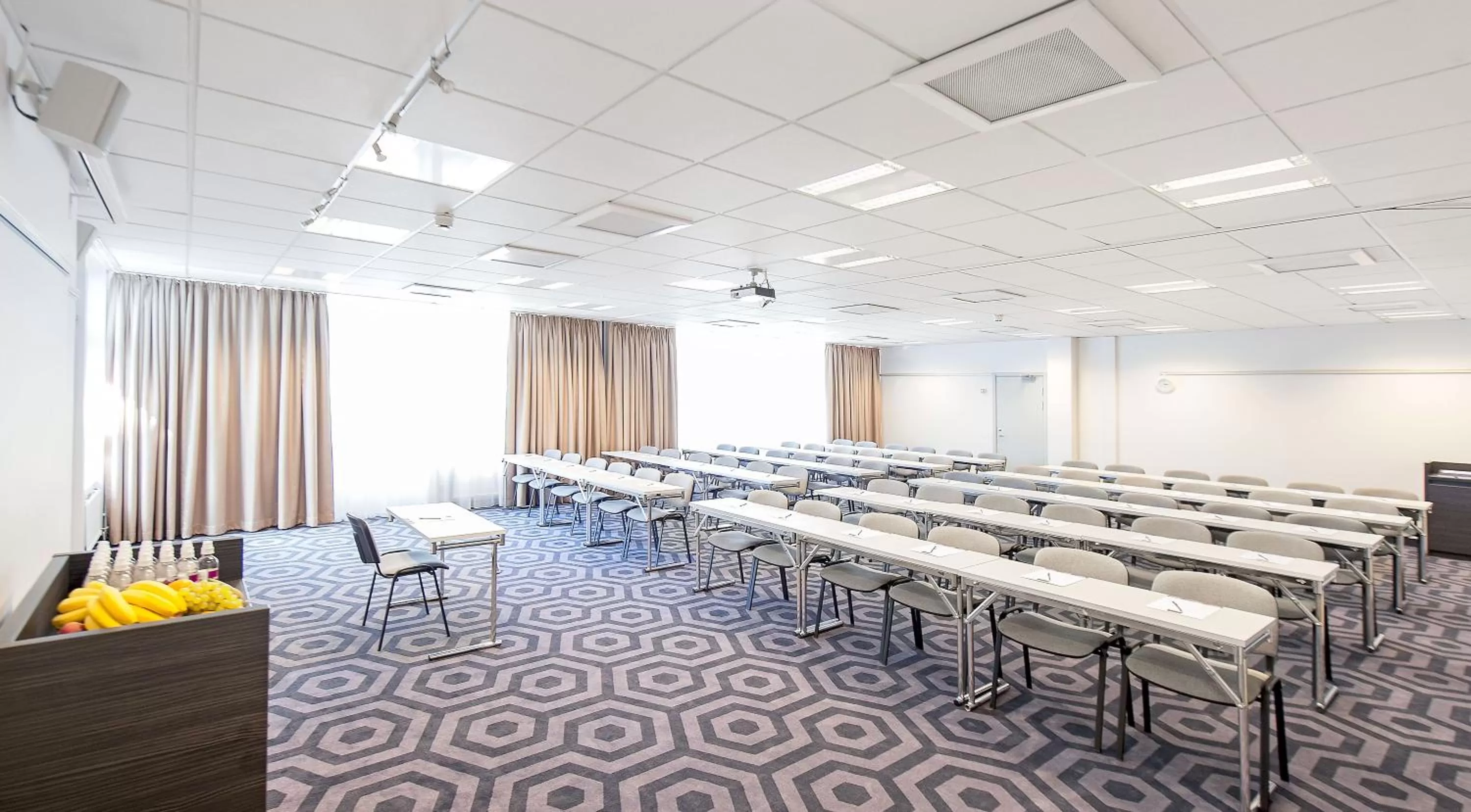 Business facilities in Good Morning+ Hägersten