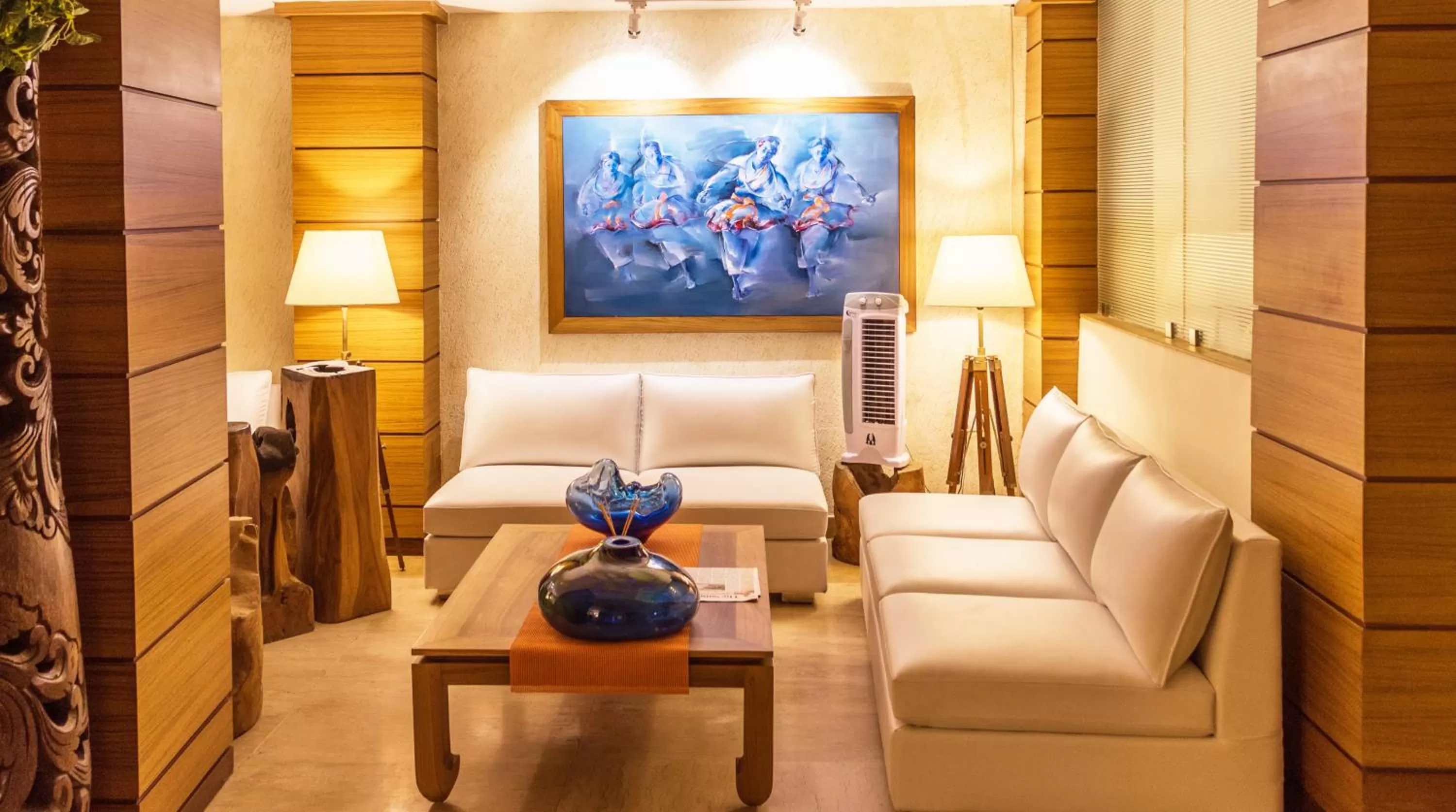 Seating Area in Sangai Continental (The Boutique Hotel)