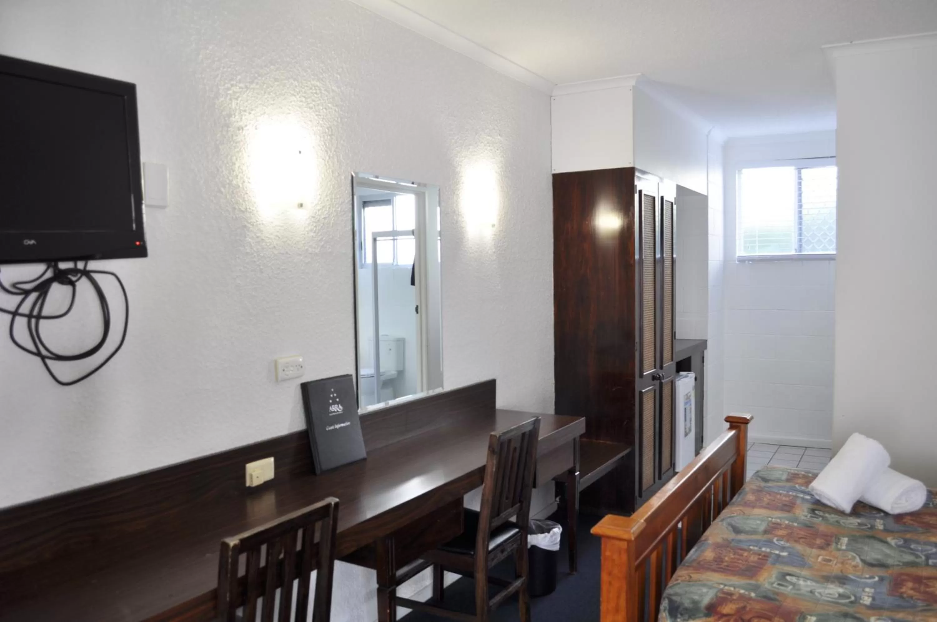 TV and multimedia in Alexandra Park Motor Inn