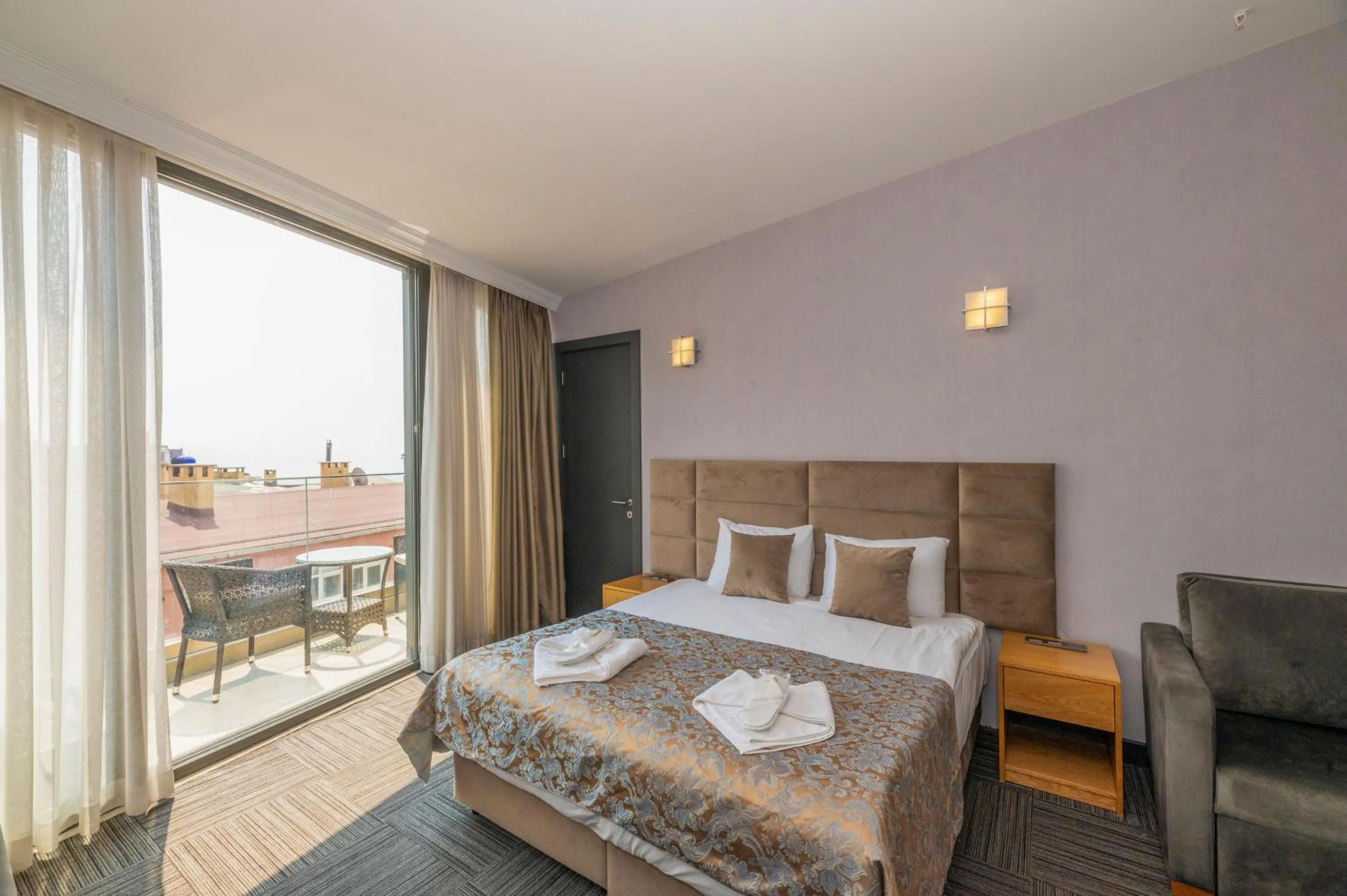 Bed in Taksim Hotel V Plus