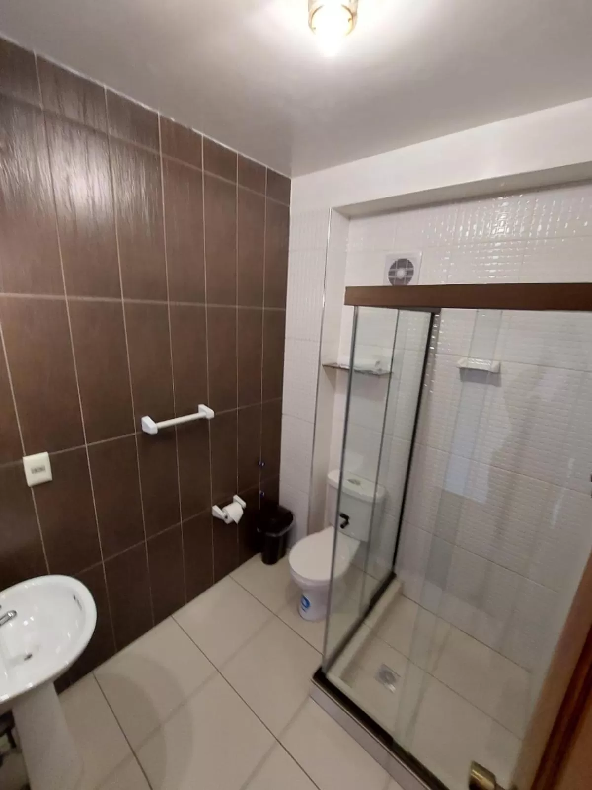 Shower, Bathroom in Hotel Boutique Vivenzo