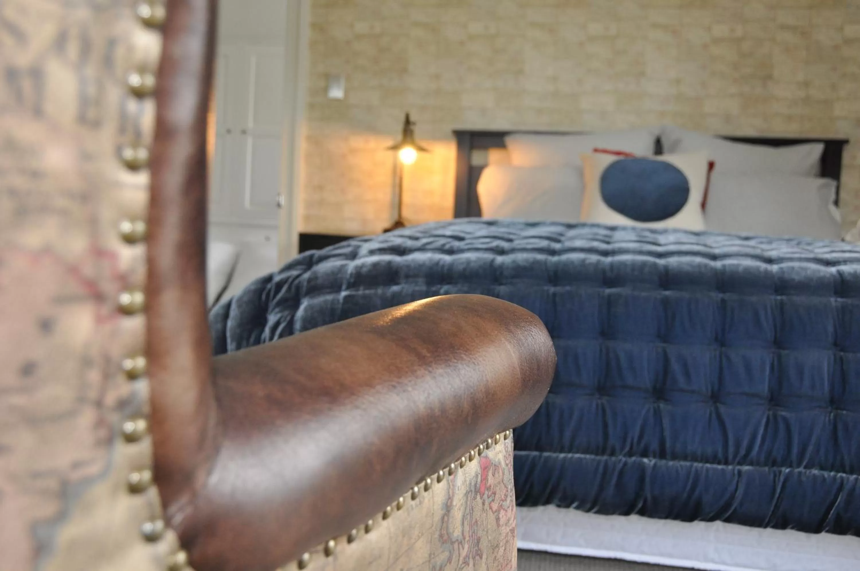 Bedroom, Bed in Issey Manor