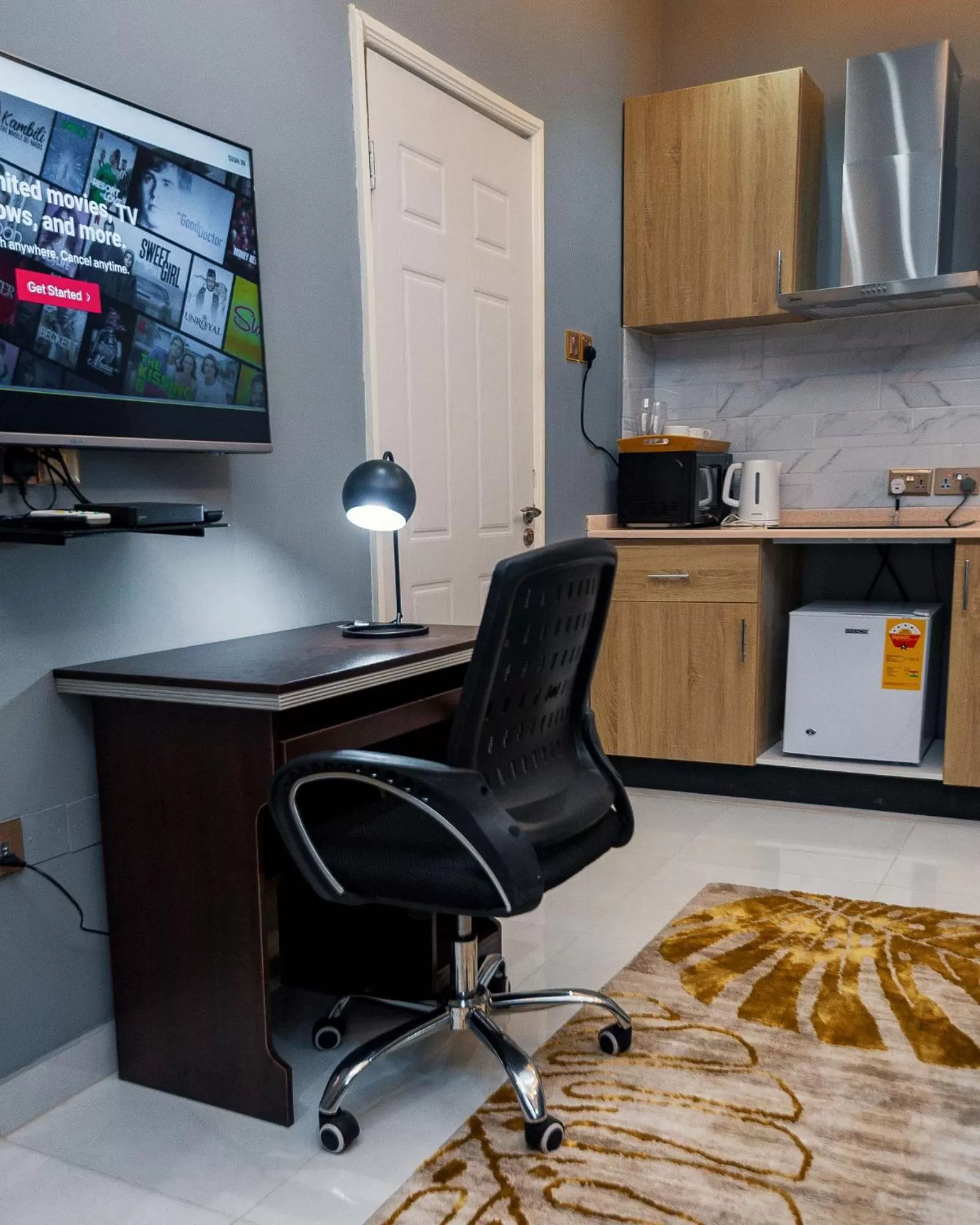 TV and multimedia, Kitchen/Kitchenette in The Avery Suites, East Legon