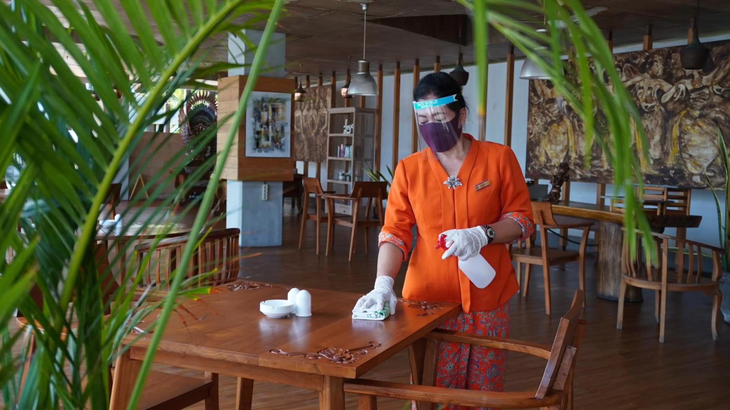 Restaurant/places to eat in Grand Inna Kuta