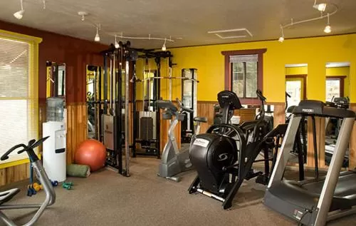 Fitness centre/facilities in Grouse Mountain Lodge