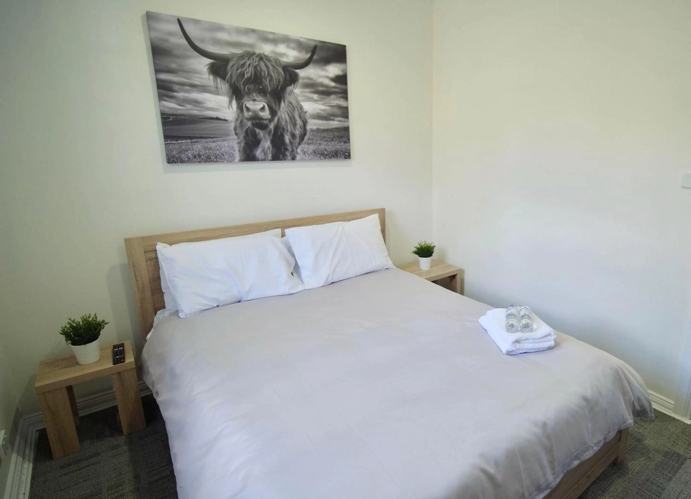 Bedroom, Bed in Argyle Hotel Southern Highlands