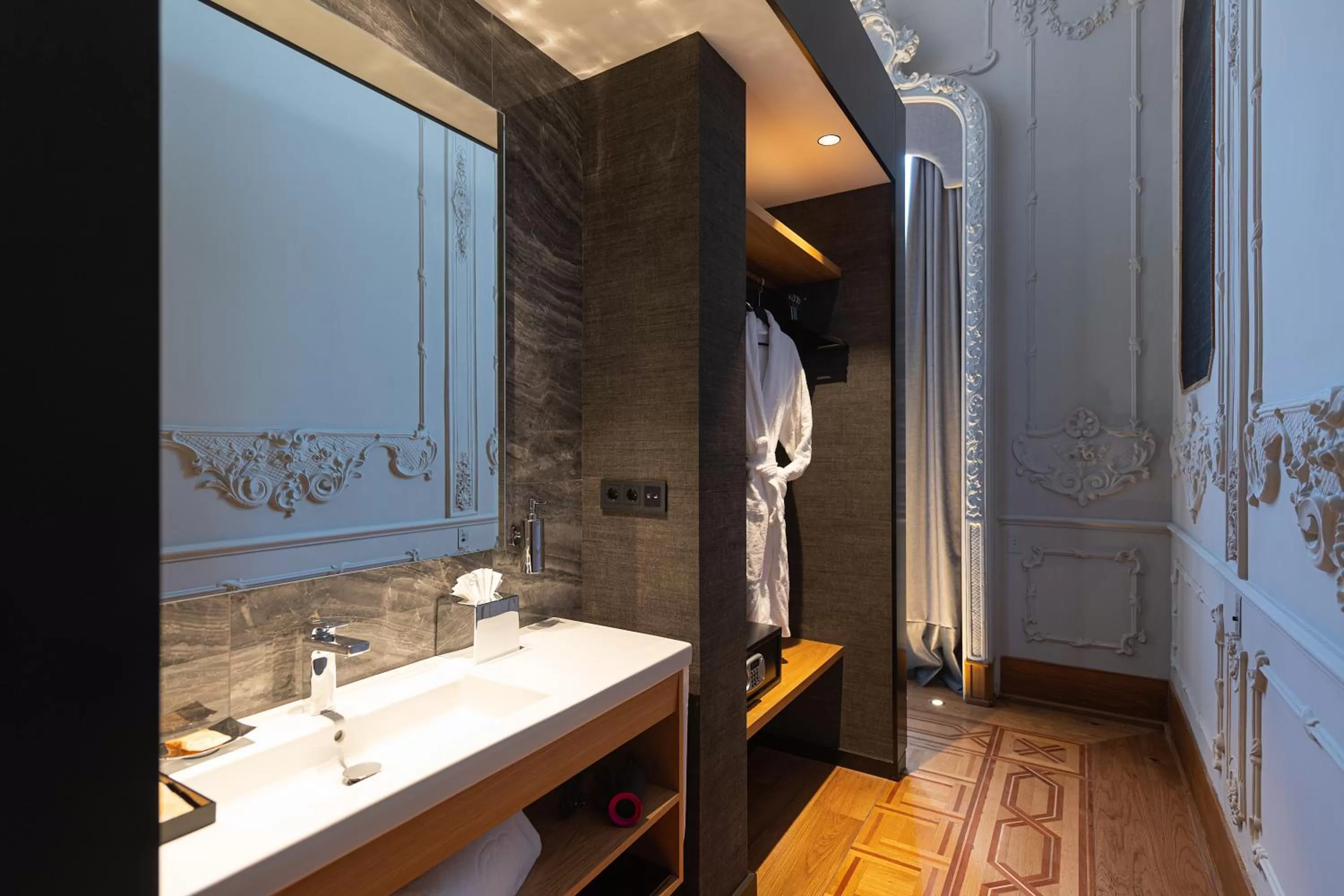 Bathroom in Boutique Hotel Cordial Malteses