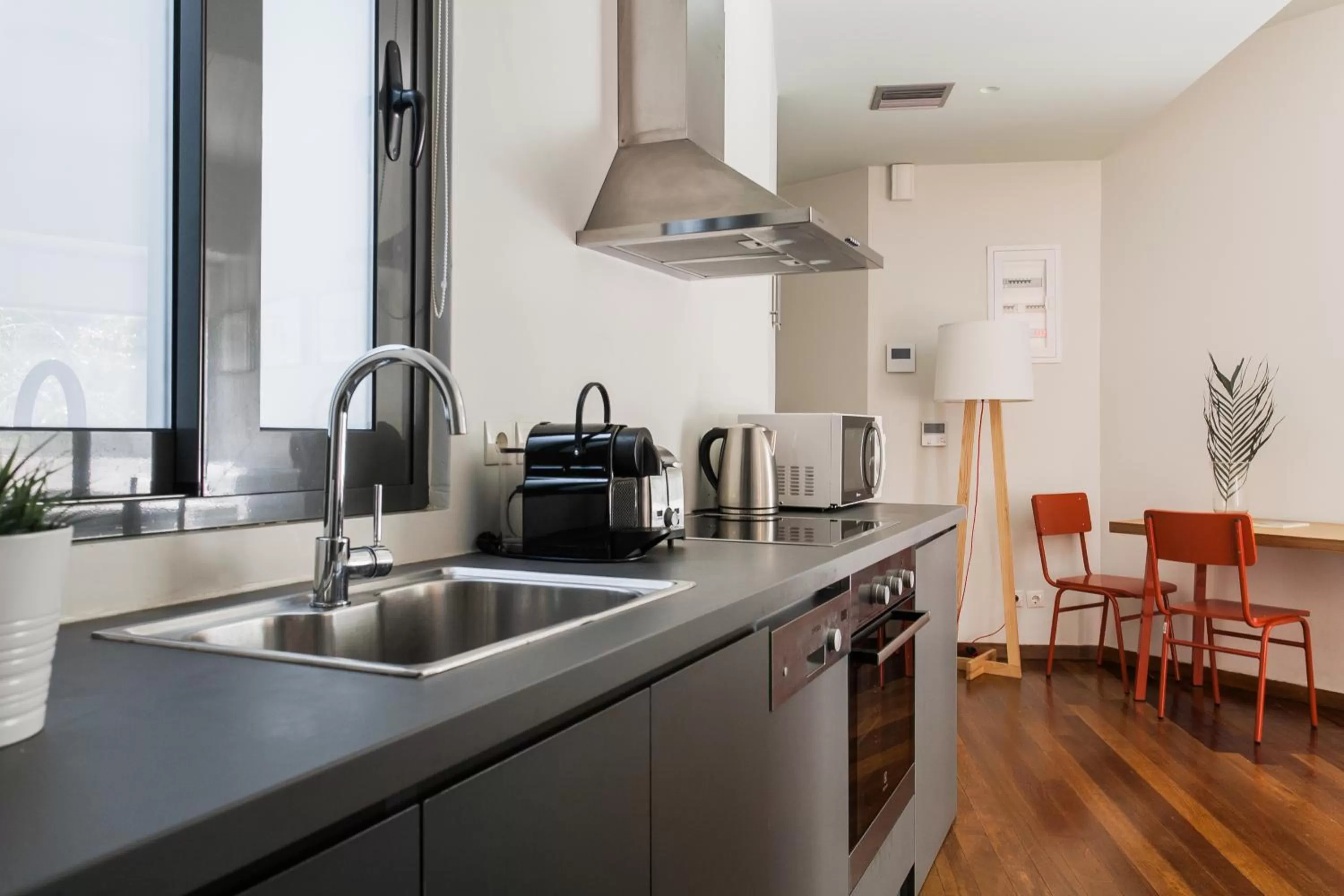 kitchen, Kitchen/Kitchenette in ZOIA The Hill by UPSTREET