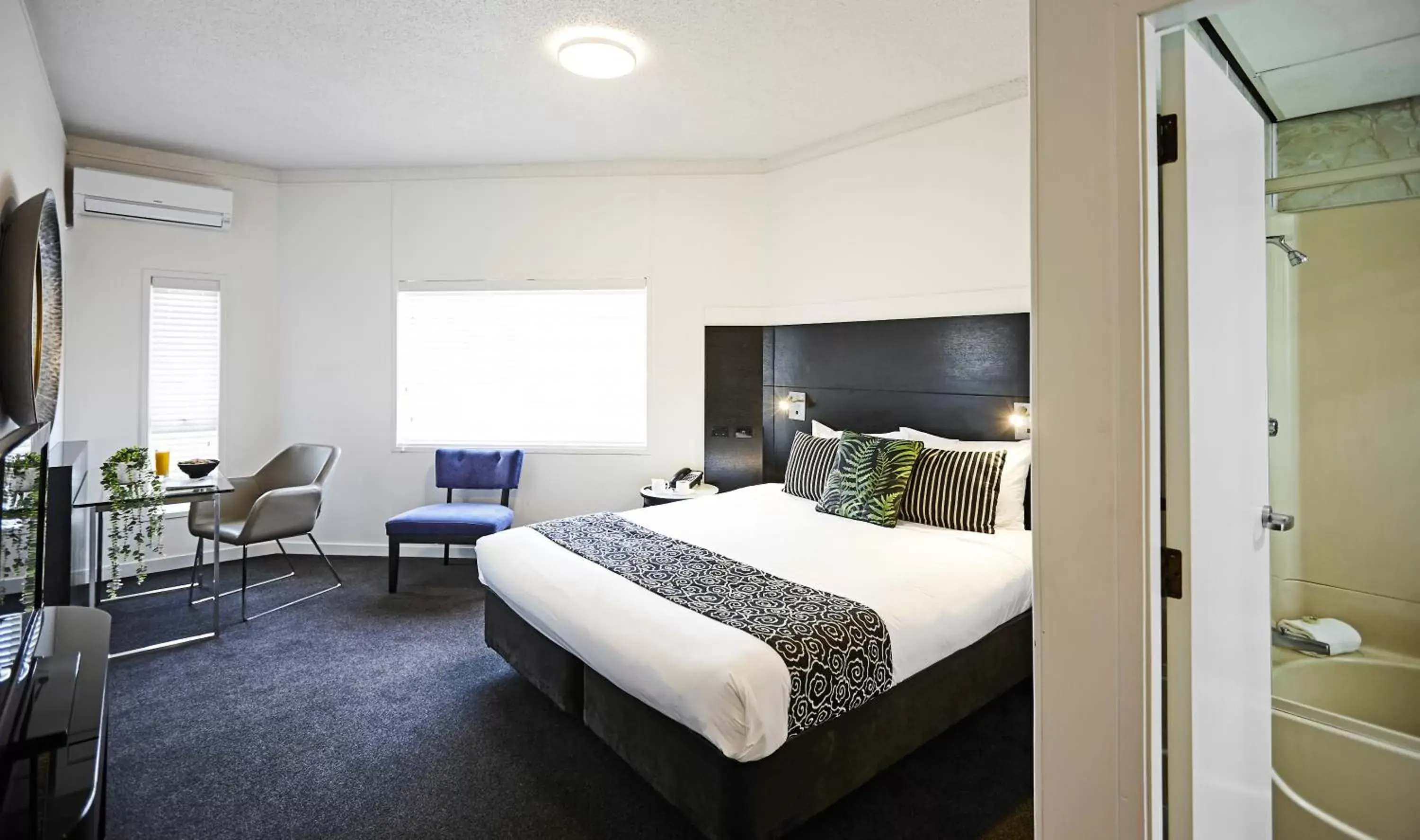 Standard Double Room in Hotel Armitage and Conference Centre Standard Double Room in Hotel Armitage and Conference Centre