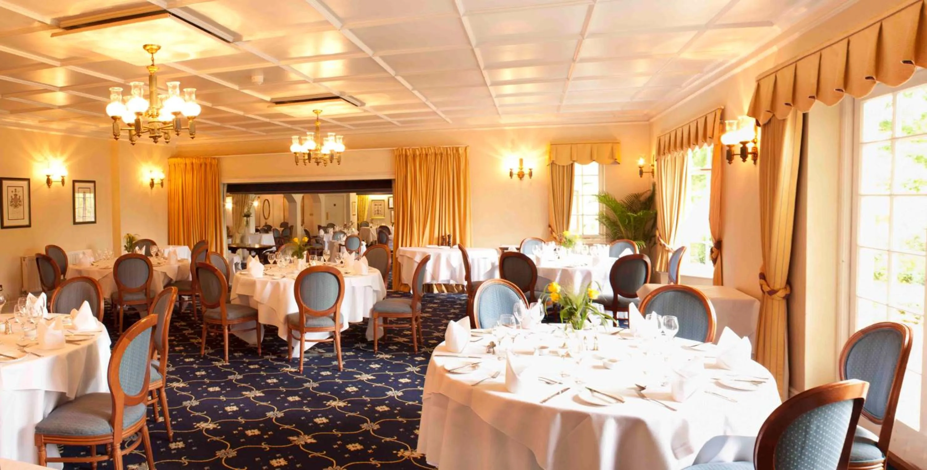 Restaurant/places to eat in Passford House Hotel