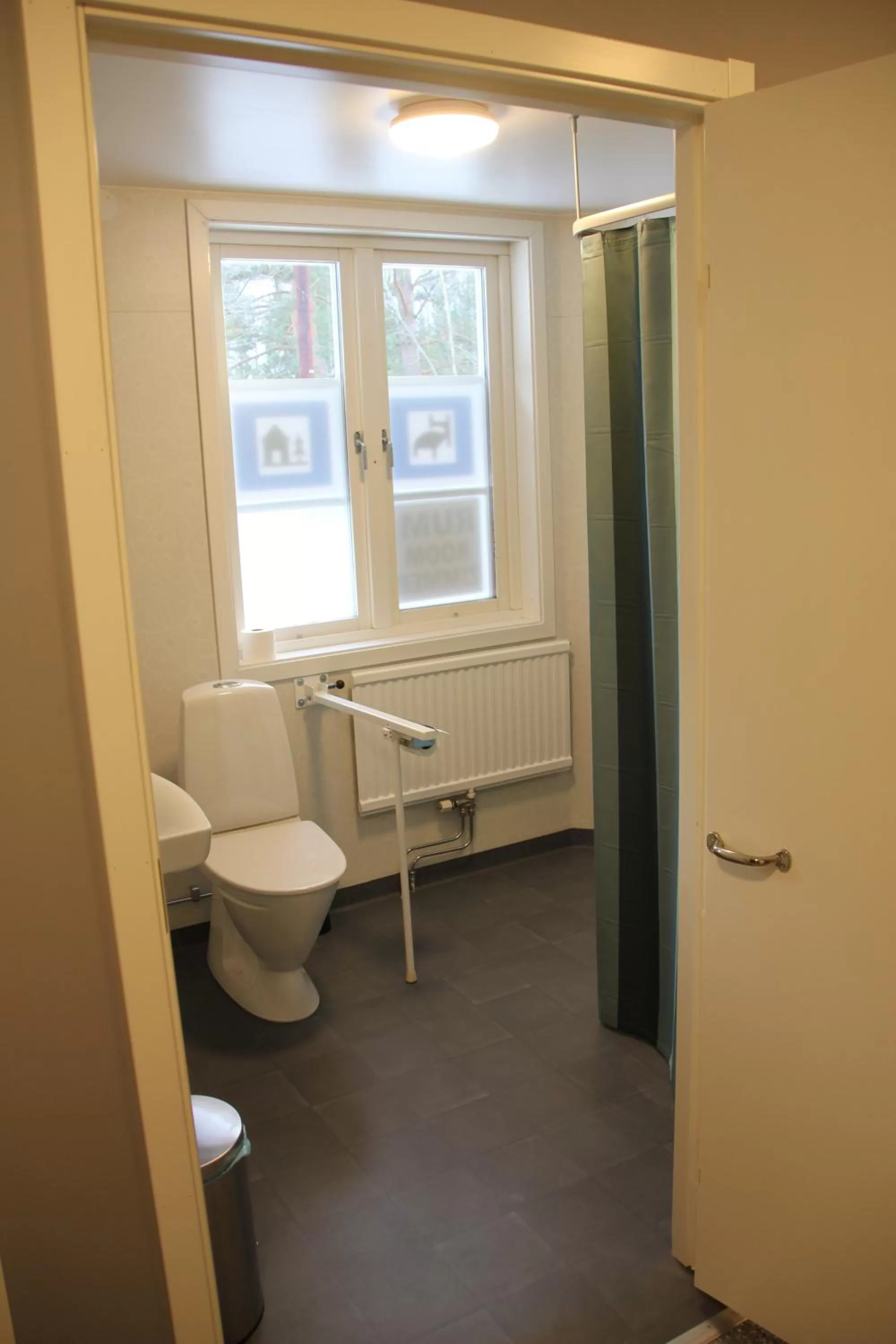 Shower, Bathroom in Sköna Rum Fryksta