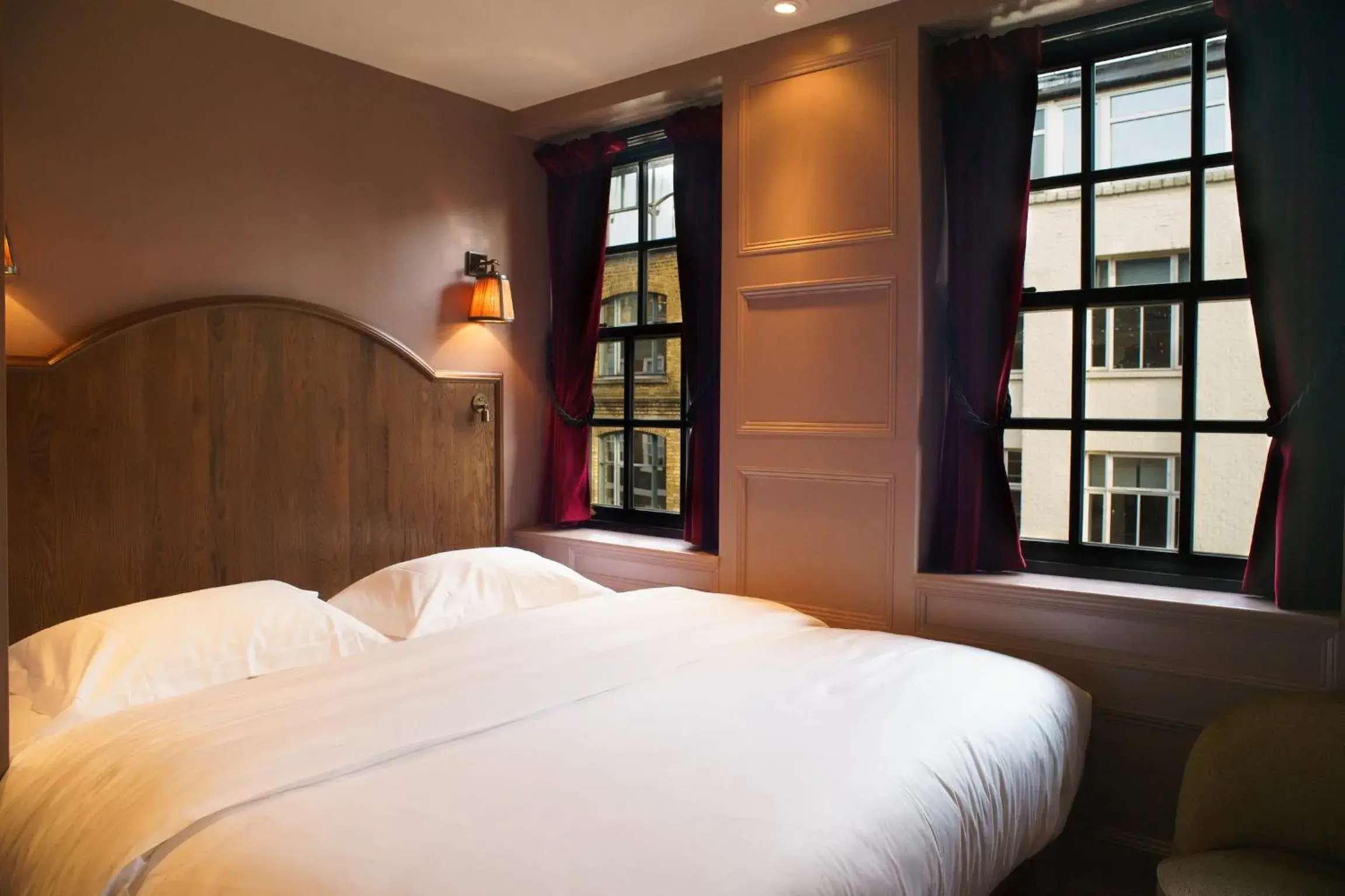 MiMi's Cozy in Mimi's Hotel Soho MiMi's Cozy in Mimi's Hotel Soho